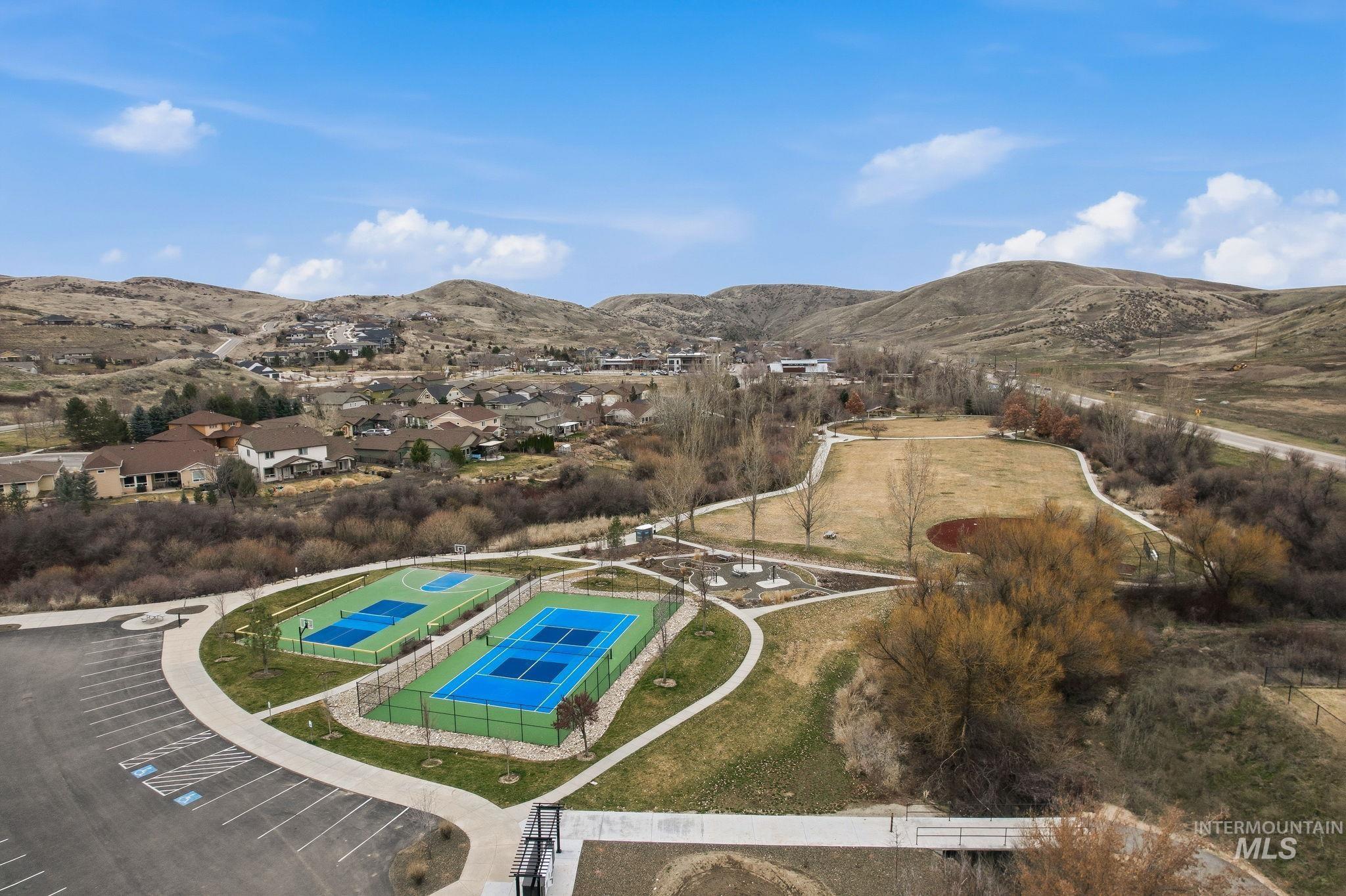 5700 W Avimor Drive, Boise, Idaho 83714, 3 Bedrooms, 2.5 Bathrooms, Residential For Sale, Price $509,964, 98977717