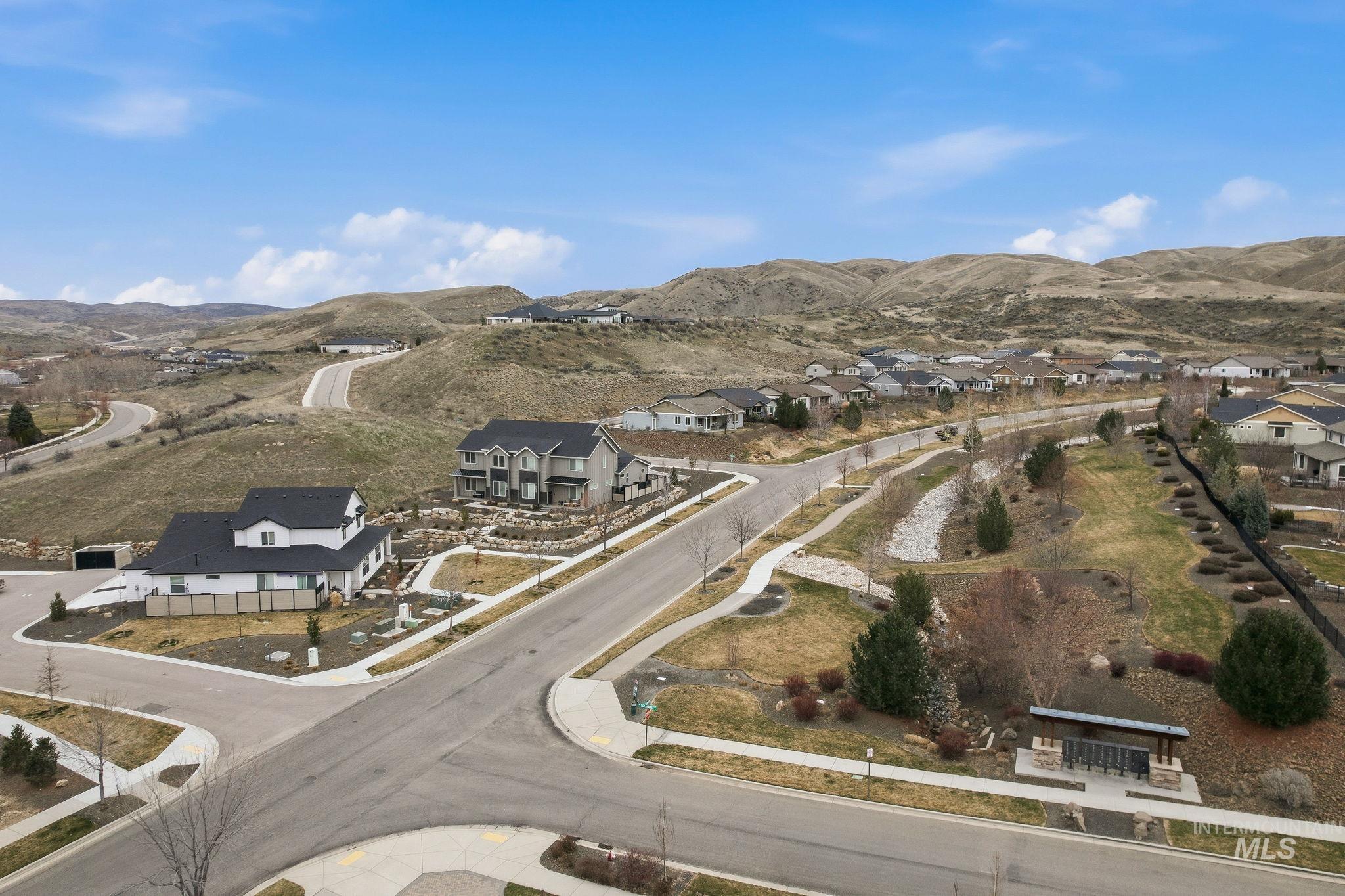 5700 W Avimor Drive, Boise, Idaho 83714, 3 Bedrooms, 2.5 Bathrooms, Residential For Sale, Price $509,964, 98977717