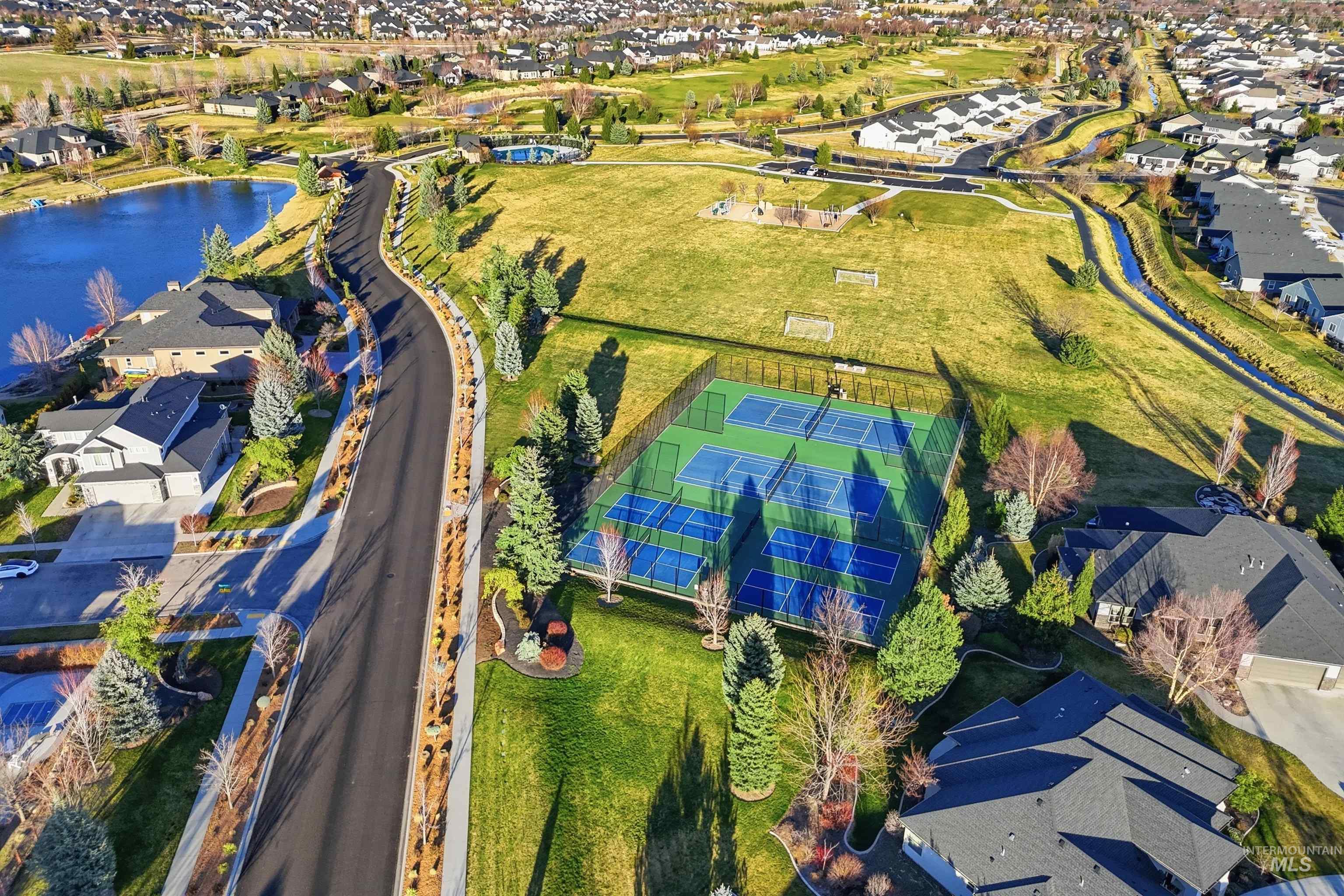 6251 W Nordic Dr, Eagle, Idaho 83616, 5 Bedrooms, 3.5 Bathrooms, Residential For Sale, Price $895,000, 98977718