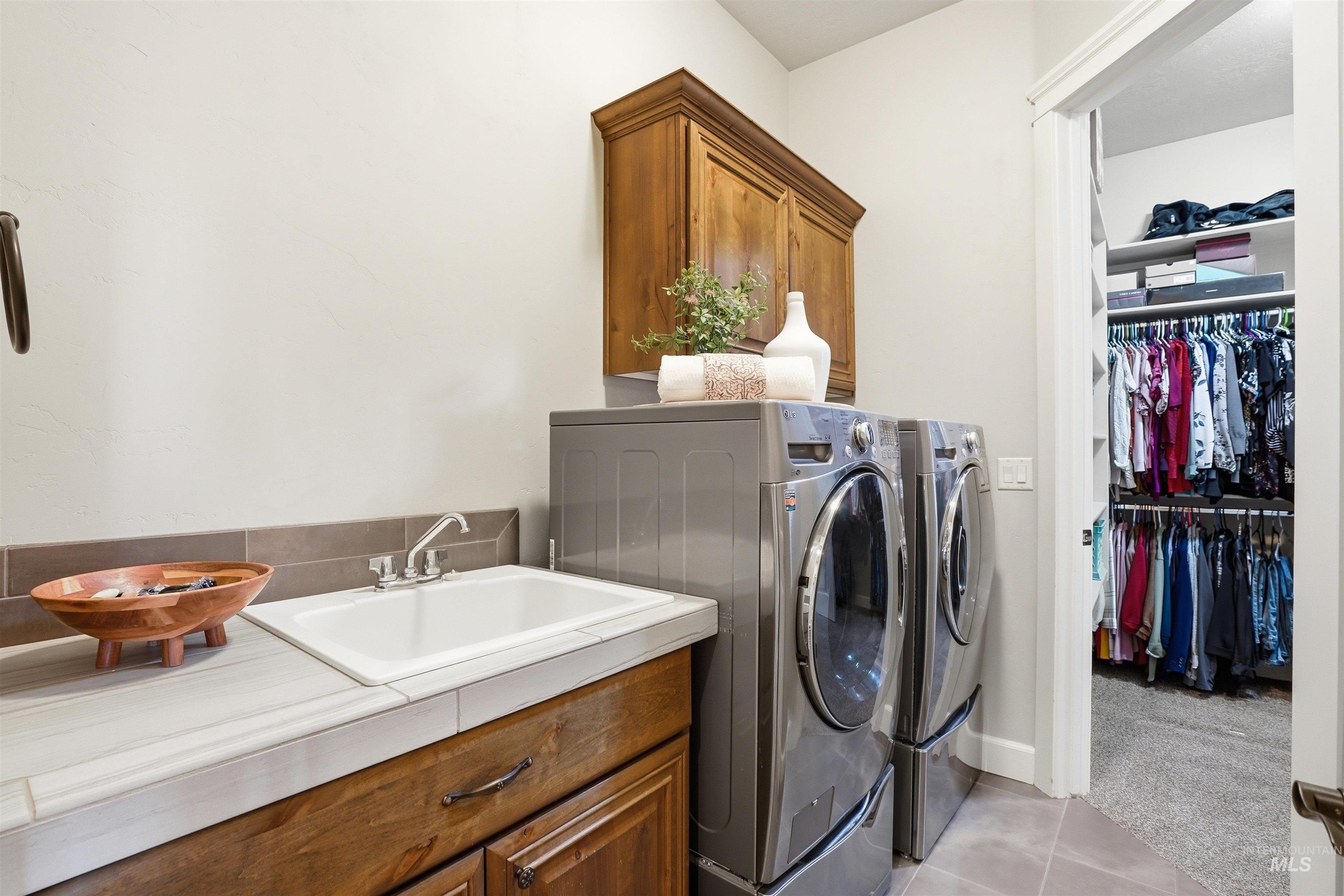 6251 W Nordic Dr, Eagle, Idaho 83616, 5 Bedrooms, 3.5 Bathrooms, Residential For Sale, Price $899,900, 98977718