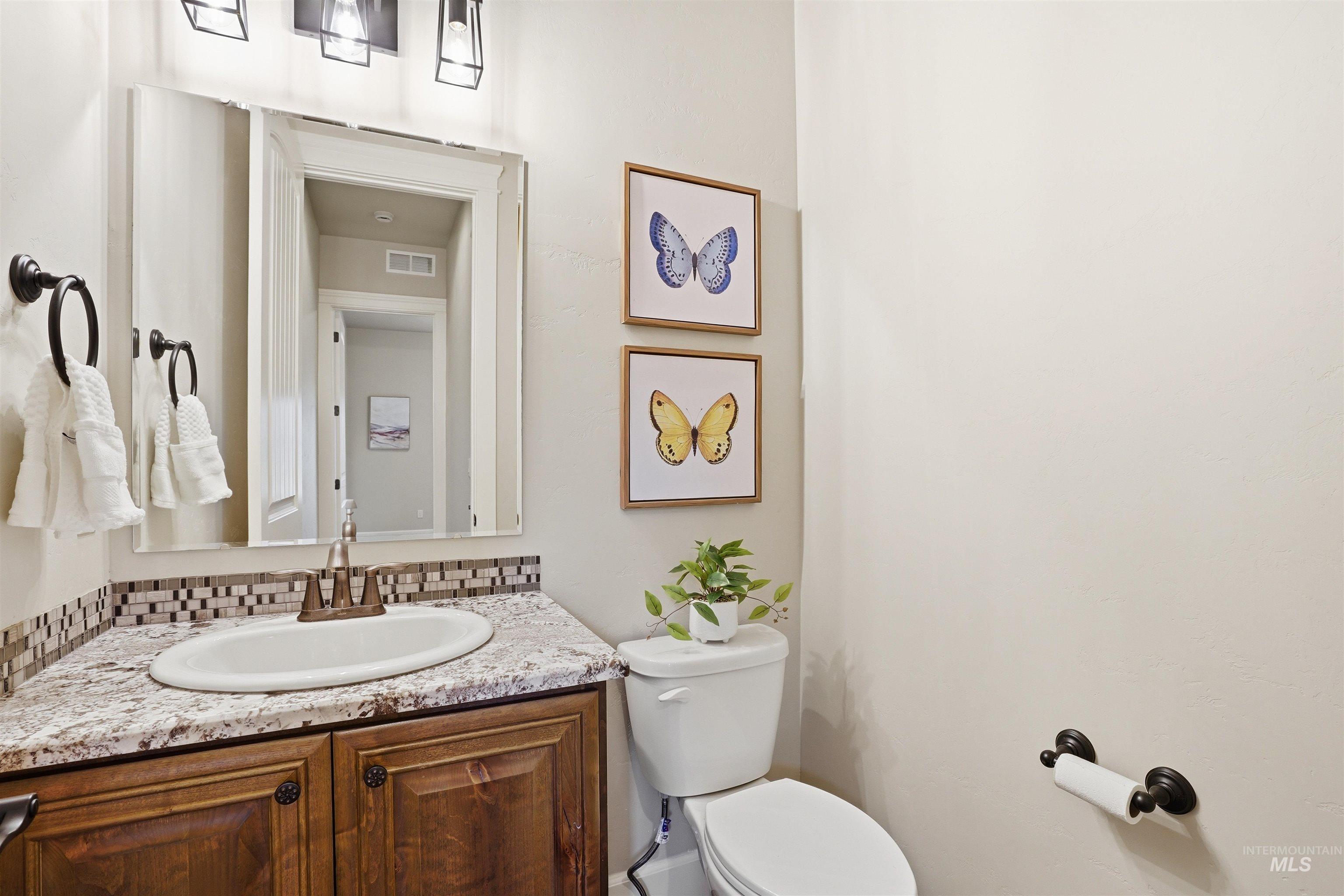 6251 W Nordic Dr, Eagle, Idaho 83616, 5 Bedrooms, 3.5 Bathrooms, Residential For Sale, Price $899,900, 98977718