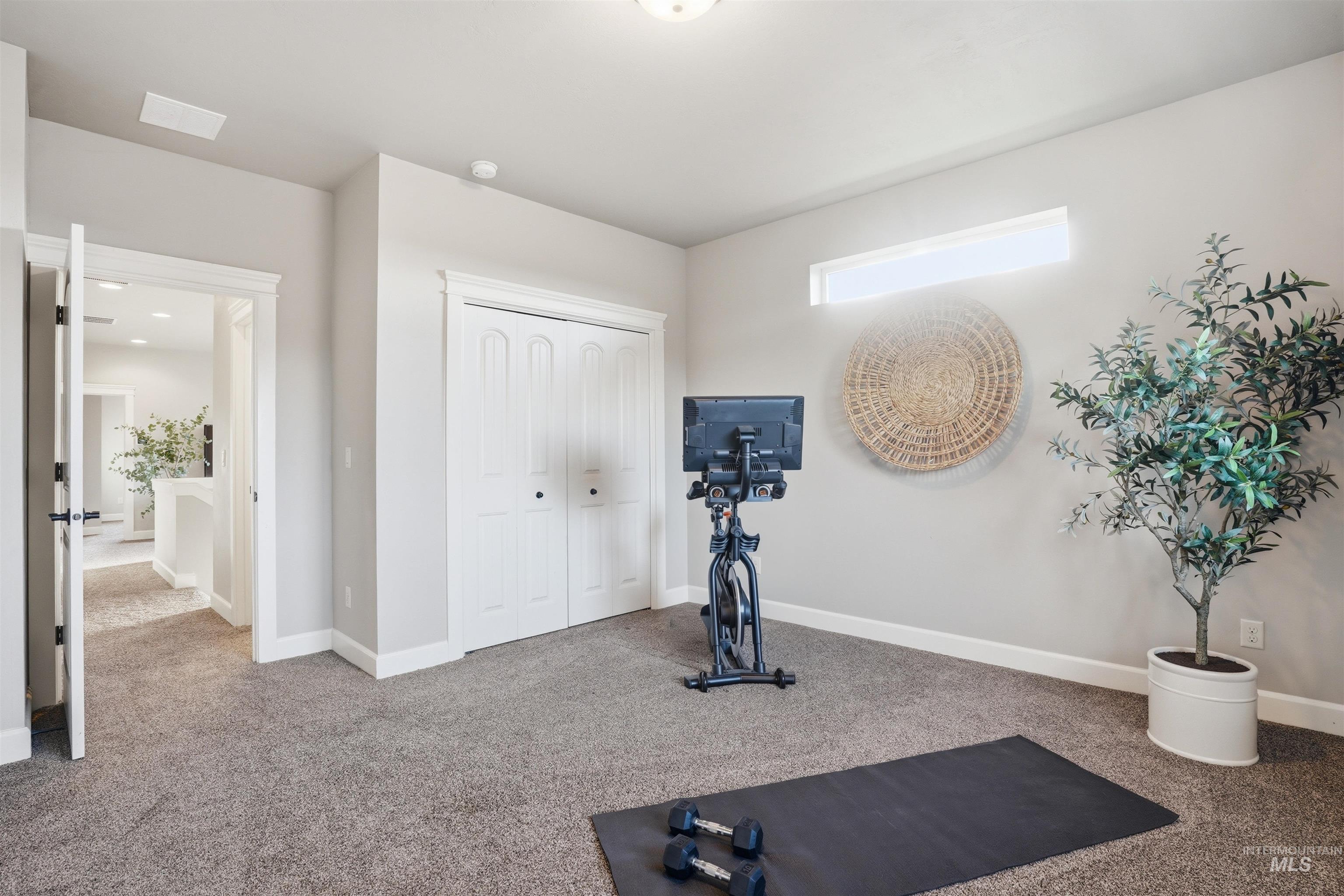 6251 W Nordic Dr, Eagle, Idaho 83616, 5 Bedrooms, 3.5 Bathrooms, Residential For Sale, Price $899,900, 98977718