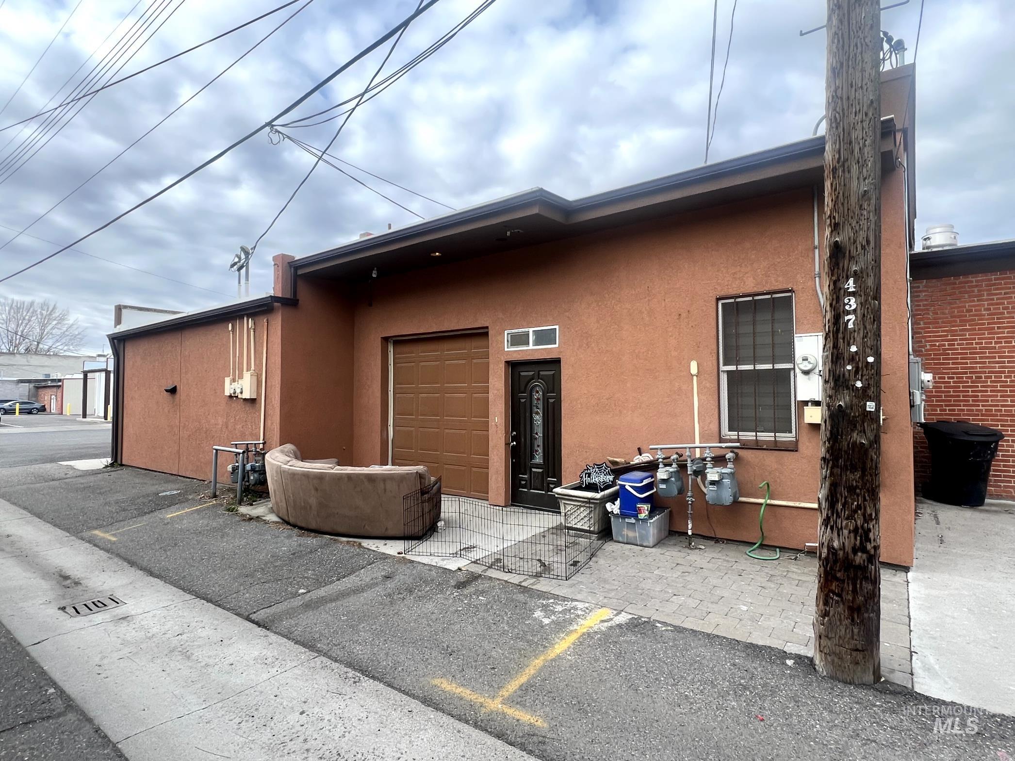 442/446 Main Street, Gooding, Idaho 83330, 3 Bedrooms, 2 Bathrooms, Residential Income For Sale, Price $899,900,MLS 98977720