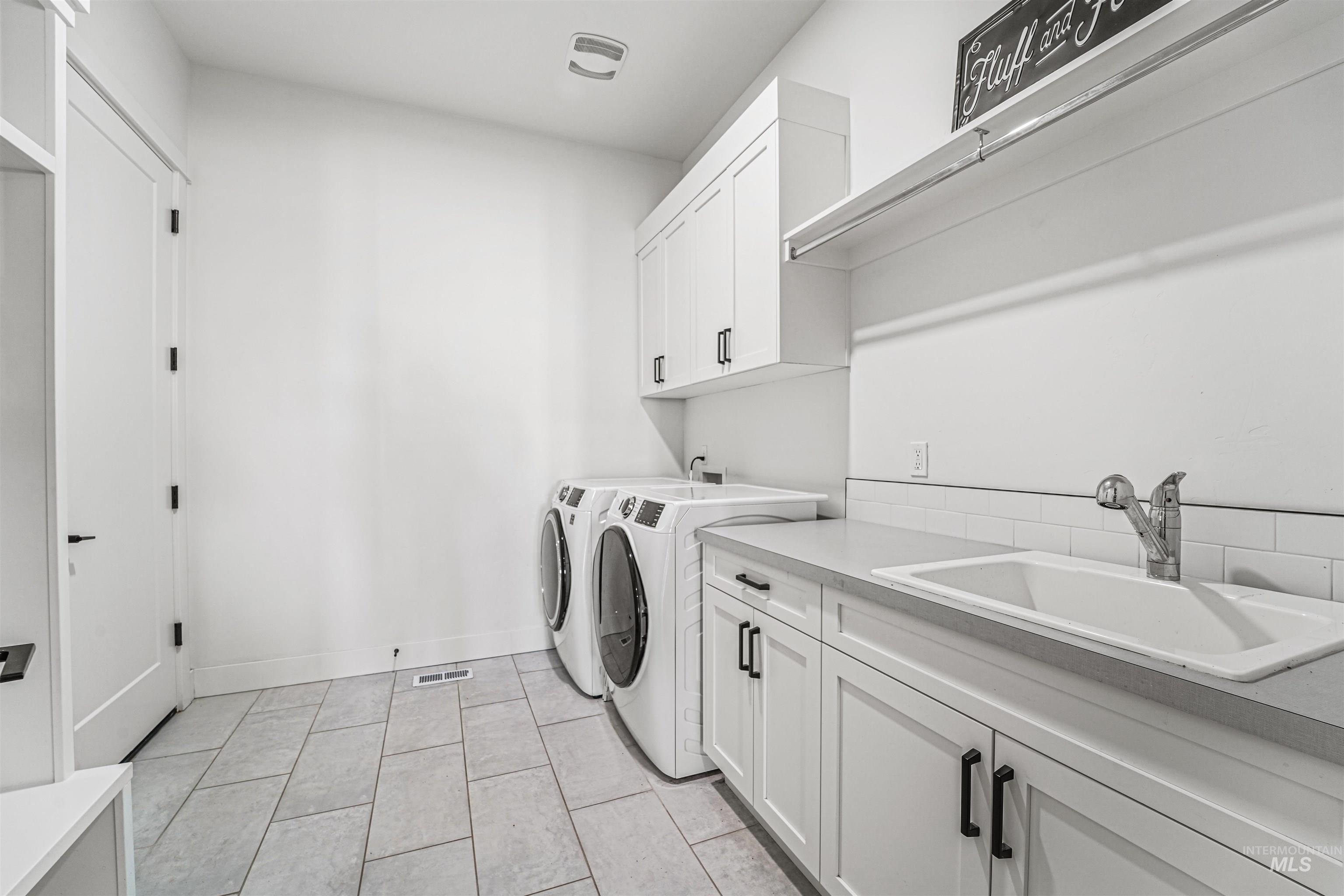 262 W Moray St, Middleton, Idaho 83644, 4 Bedrooms, 2.5 Bathrooms, Residential For Sale, Price $725,000, 98977721