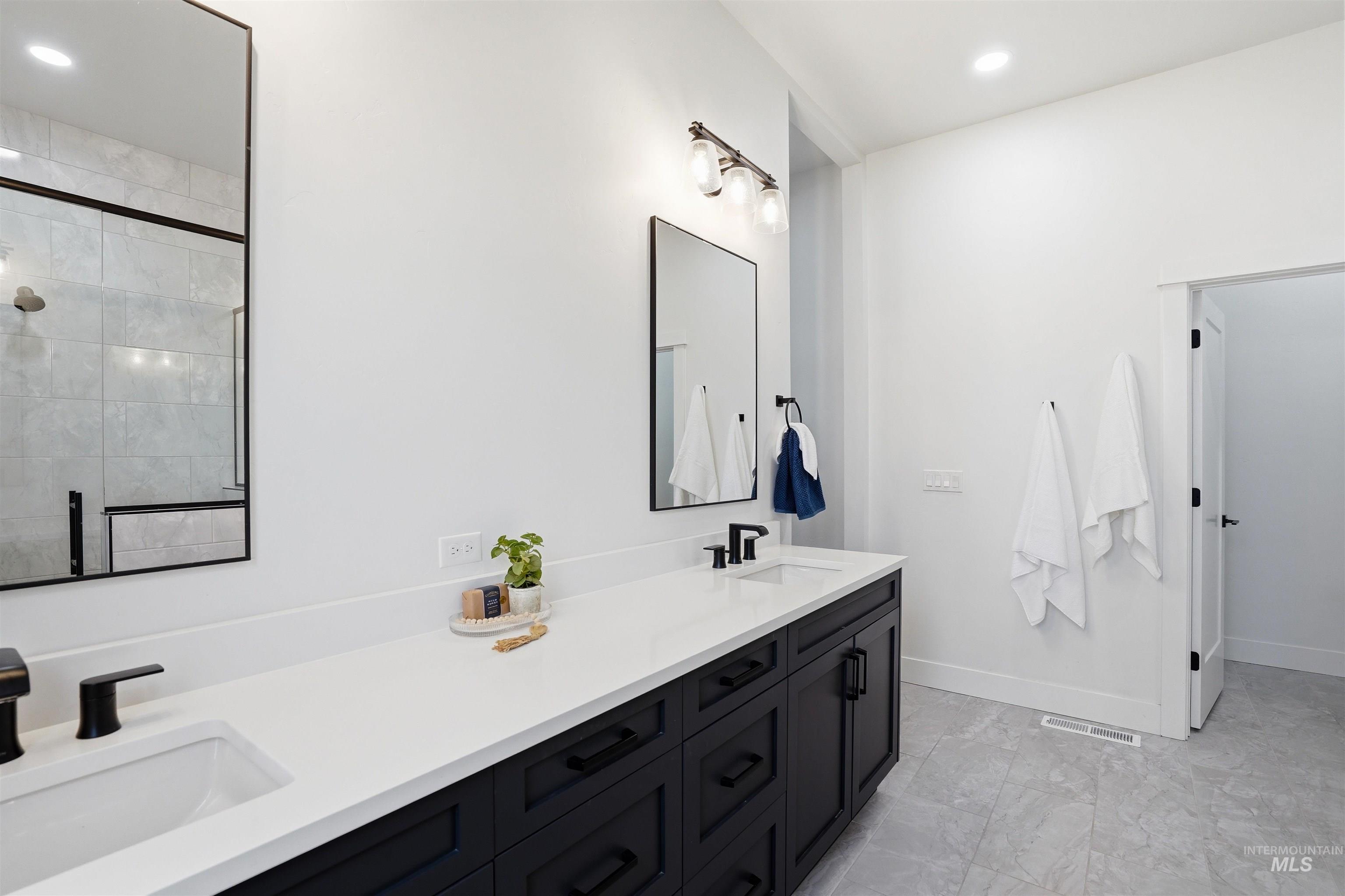 262 W Moray St, Middleton, Idaho 83644, 4 Bedrooms, 2.5 Bathrooms, Residential For Sale, Price $725,000, 98977721