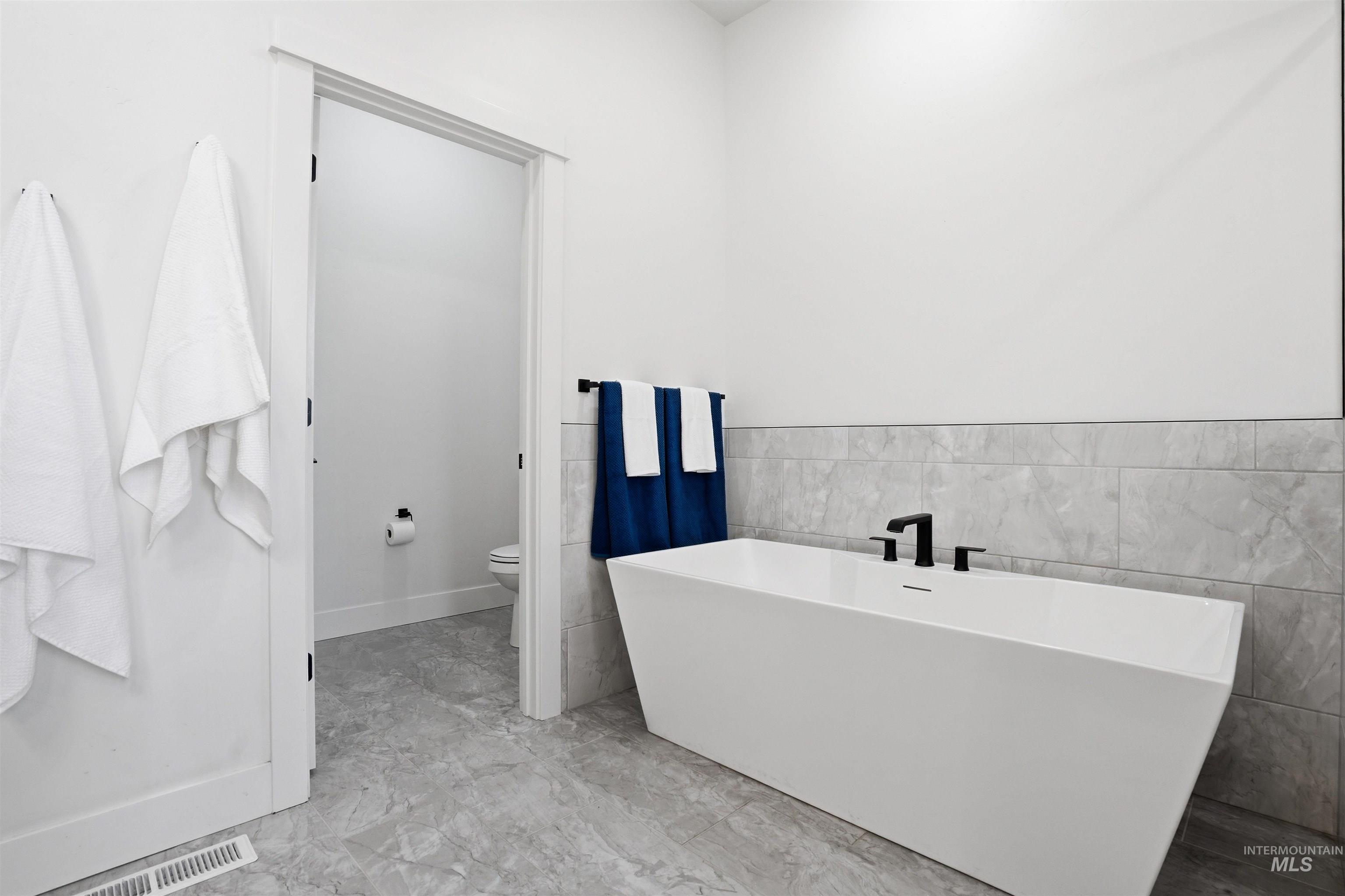 262 W Moray St, Middleton, Idaho 83644, 4 Bedrooms, 2.5 Bathrooms, Residential For Sale, Price $725,000, 98977721