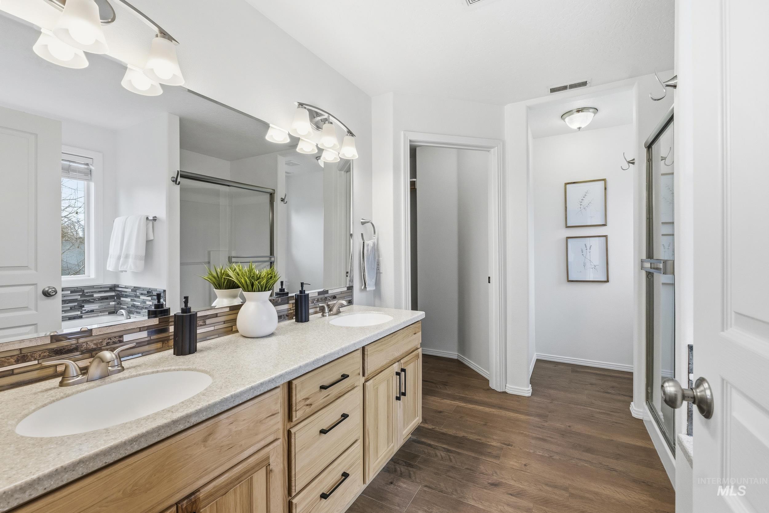 617 W Alderwood Lane, Nampa, Idaho 83651, 3 Bedrooms, 2.5 Bathrooms, Residential For Sale, Price $424,900, 98977722