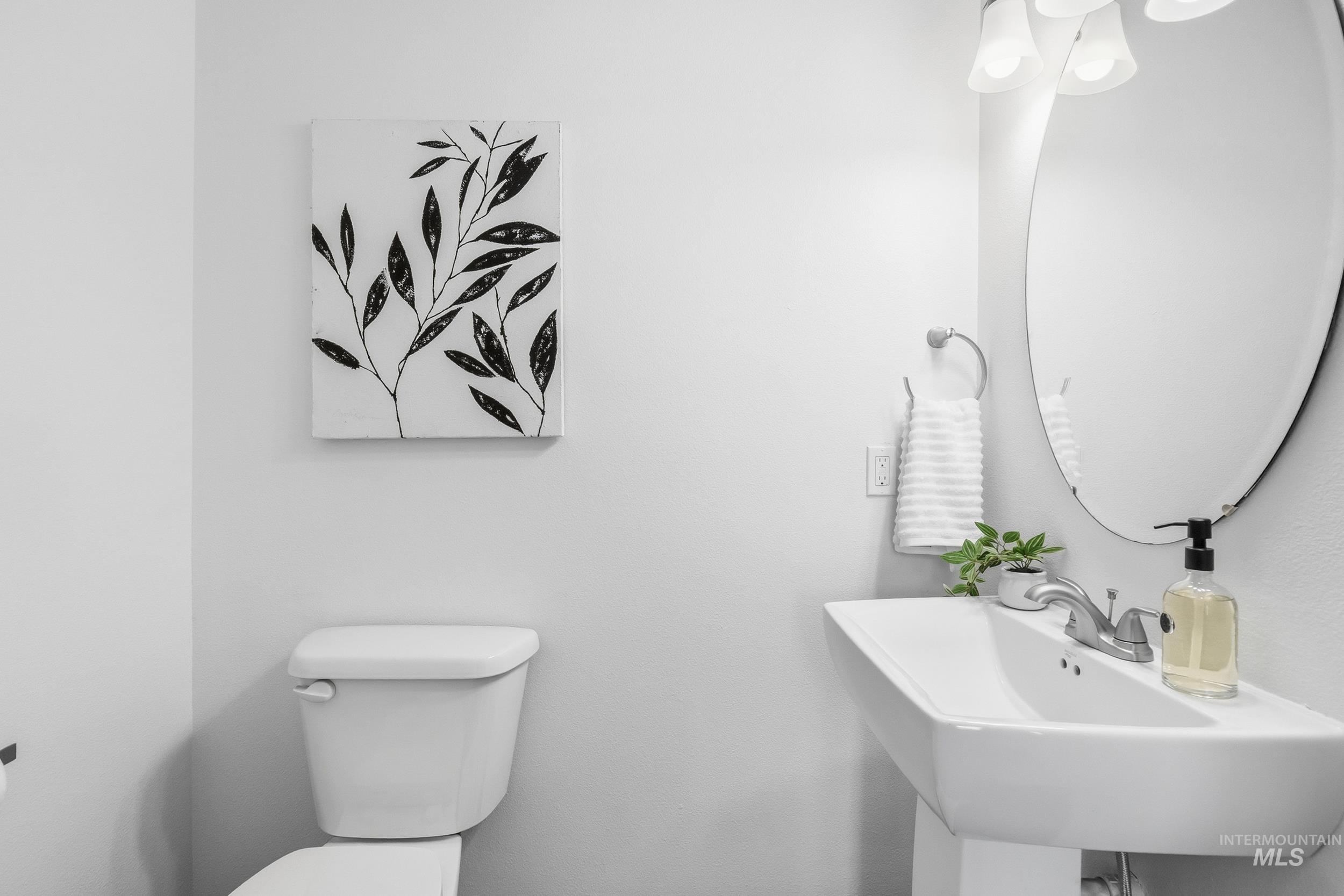 617 W Alderwood Lane, Nampa, Idaho 83651, 3 Bedrooms, 2.5 Bathrooms, Residential For Sale, Price $424,900, 98977722