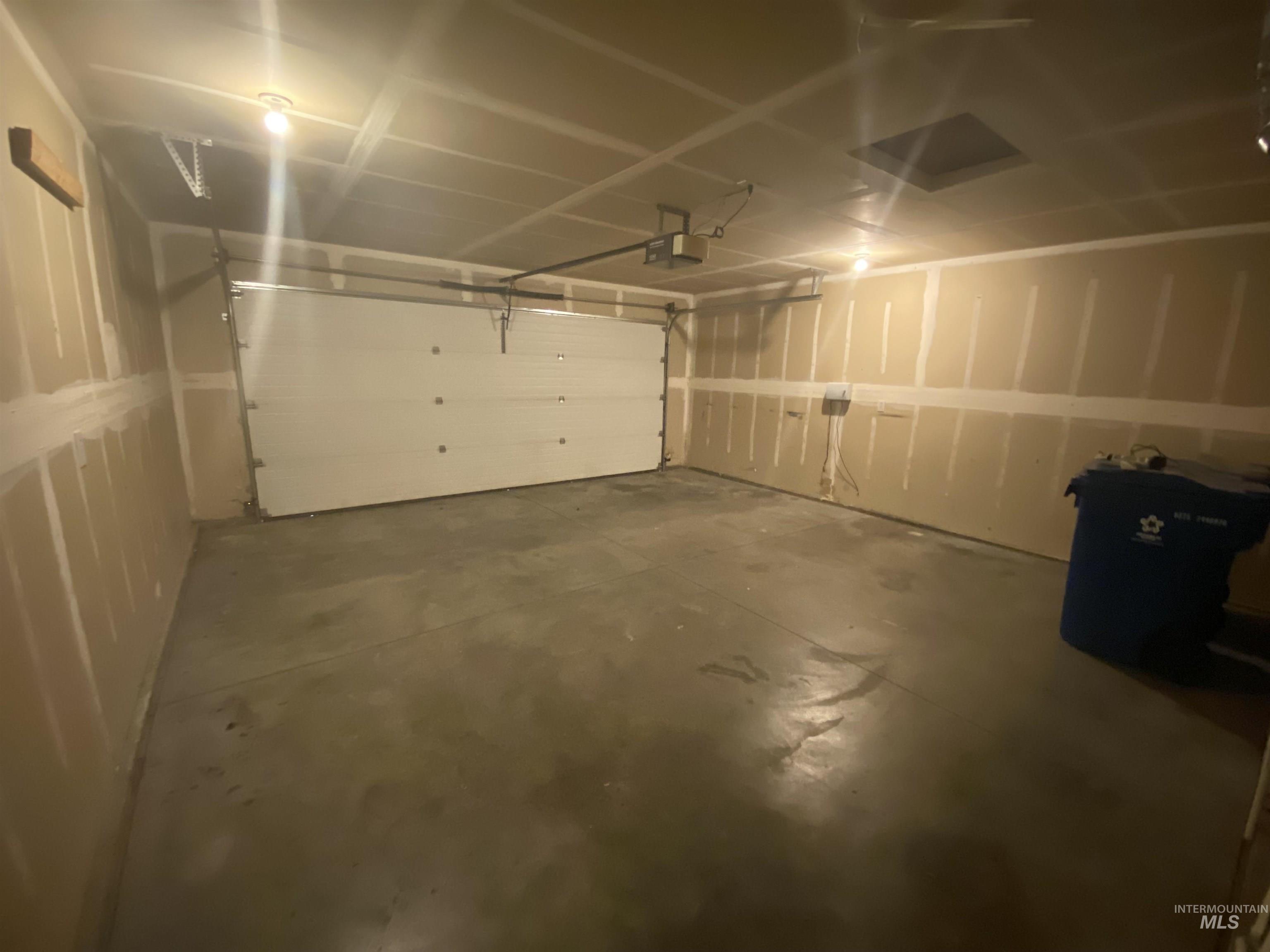 107 S Banner Street, Nampa, Idaho 83686, 2 Bedrooms, 2 Bathrooms, Residential For Sale, Price $319,900,MLS 98977724