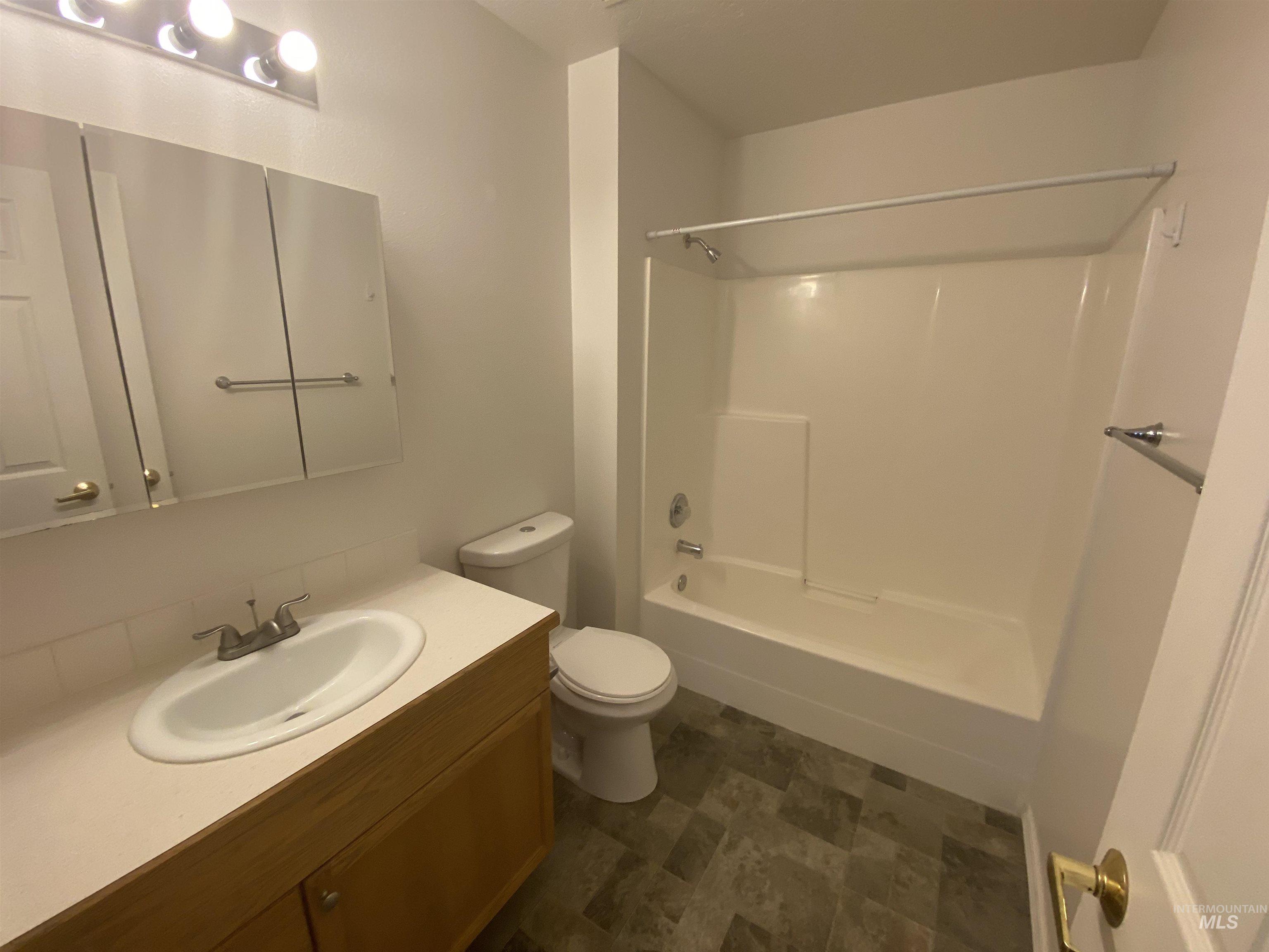 107 S Banner Street, Nampa, Idaho 83686, 2 Bedrooms, 2 Bathrooms, Residential For Sale, Price $319,900,MLS 98977724