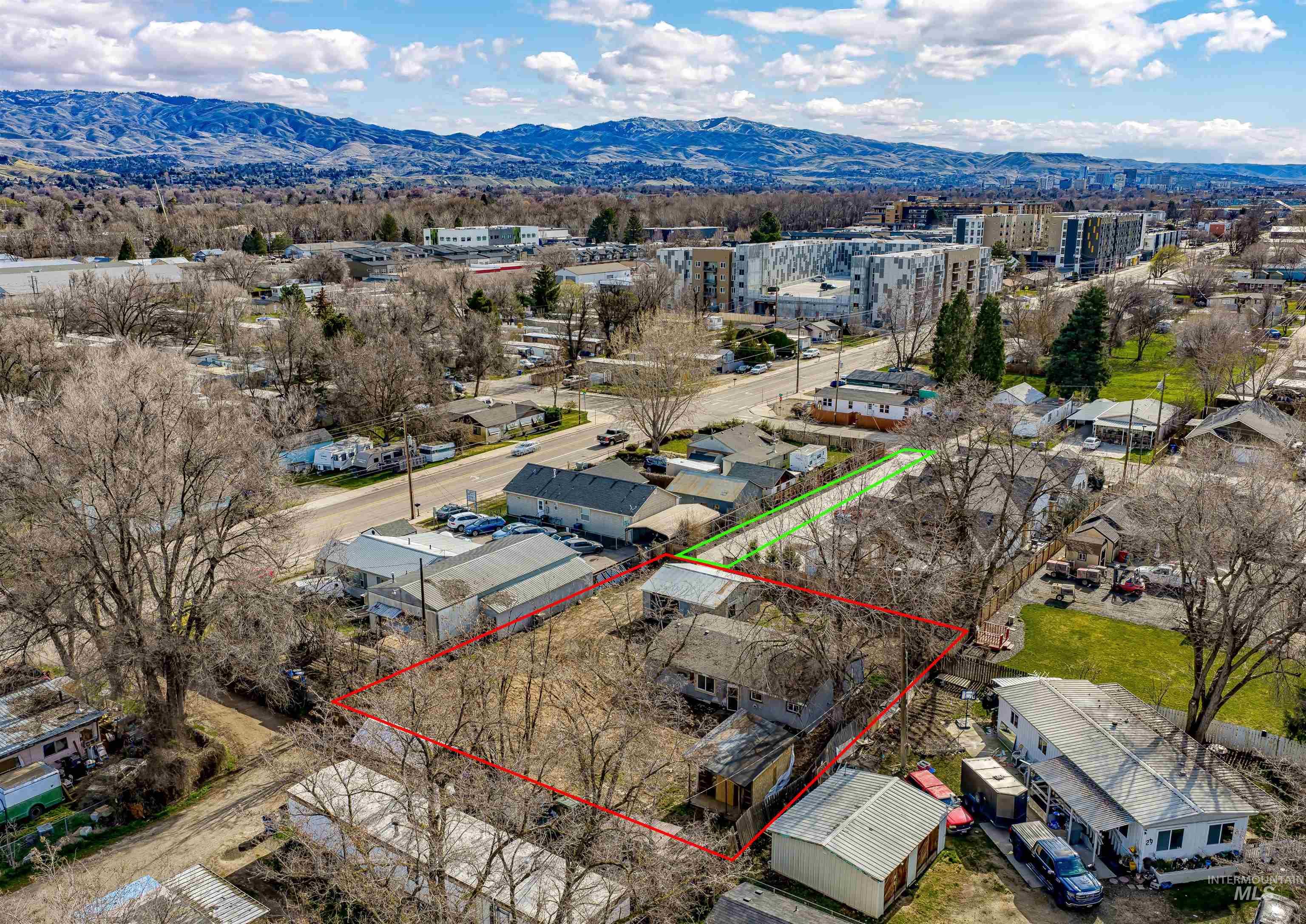 312 E 44th Street, Garden City, Idaho 83714, 3 Bedrooms, 1 Bathroom, Residential For Sale, Price $299,000, 98977725