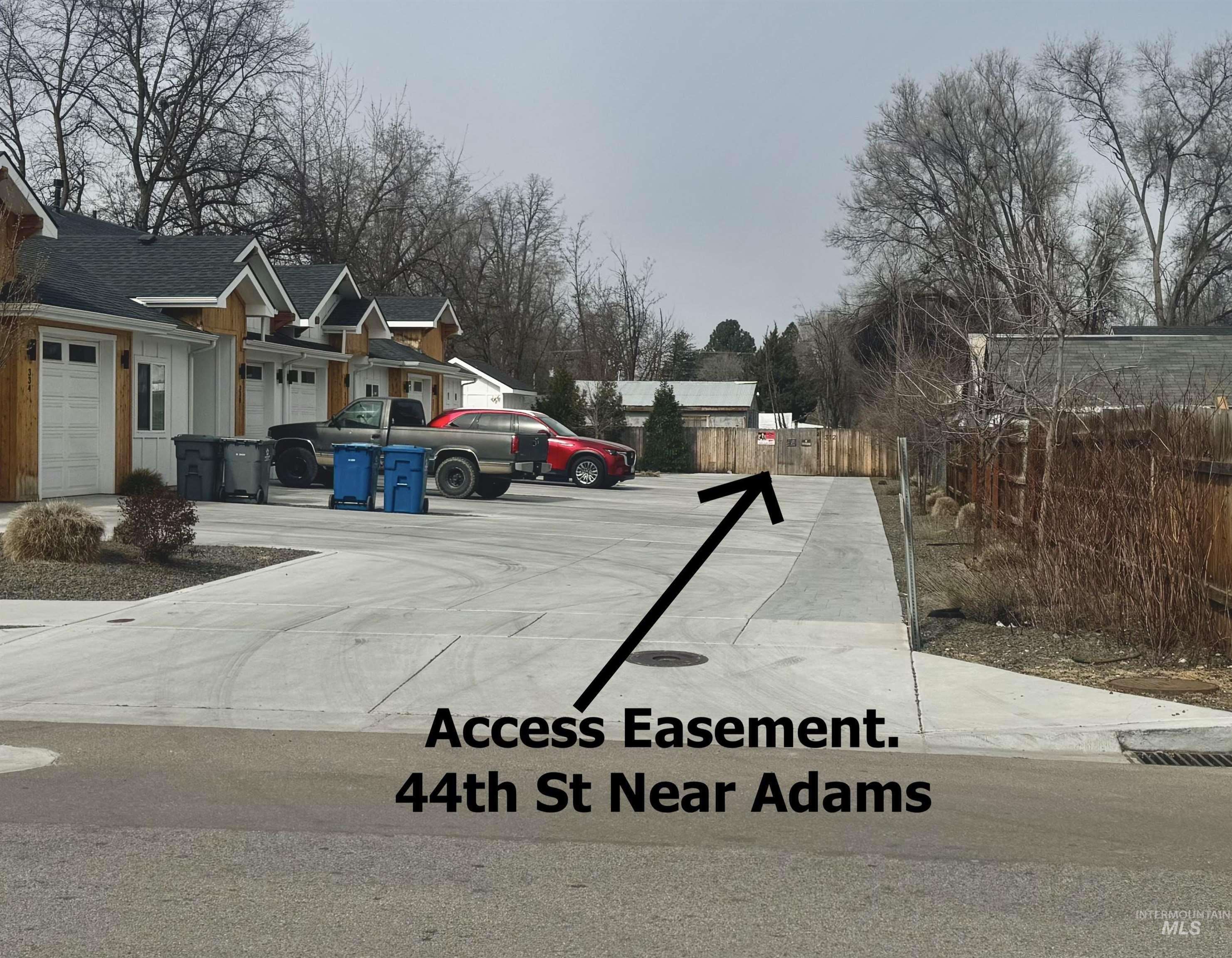 312 E 44th Street, Garden City, Idaho 83714, 3 Bedrooms, 1 Bathroom, Residential For Sale, Price $299,000, 98977725