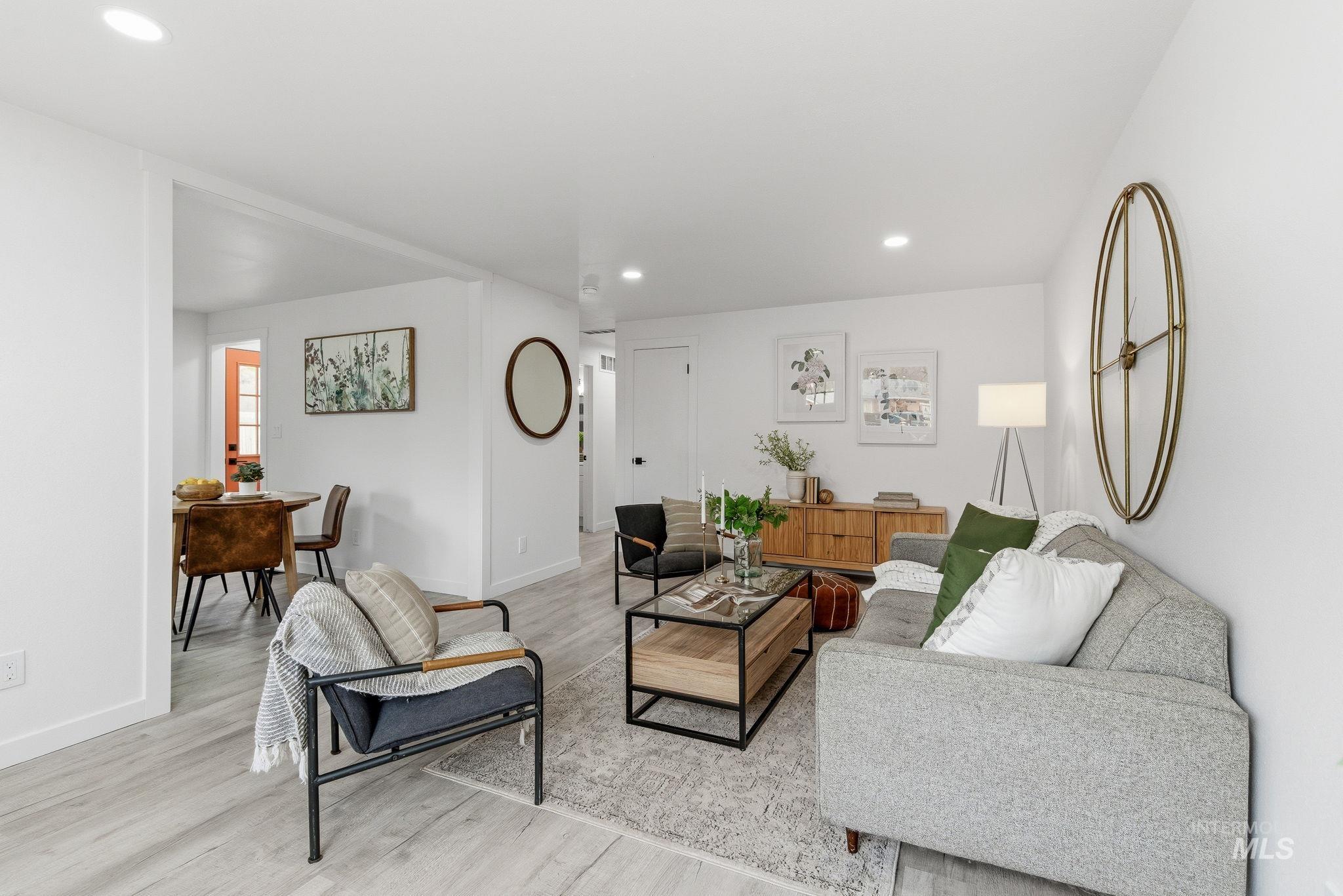 6123 S Brian Way, Boise, Idaho 83716, 4 Bedrooms, 2 Bathrooms, Residential For Sale, Price $539,990, 98977726