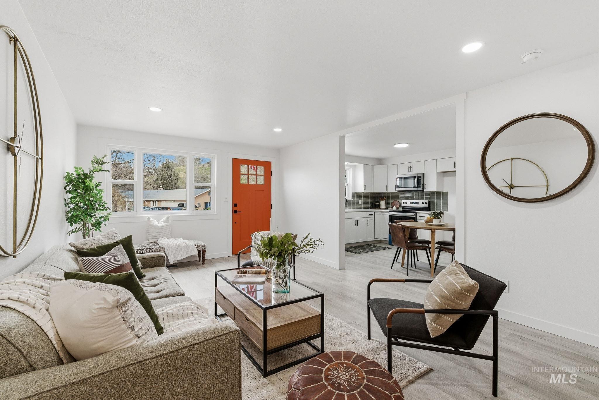 6123 S Brian Way, Boise, Idaho 83716, 4 Bedrooms, 2 Bathrooms, Residential For Sale, Price $539,990, 98977726