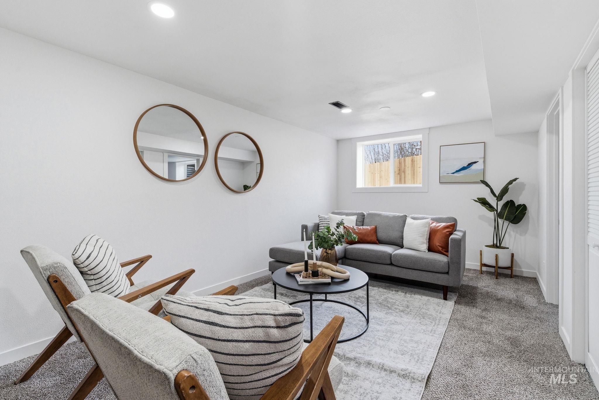 6123 S Brian Way, Boise, Idaho 83716, 4 Bedrooms, 2 Bathrooms, Residential For Sale, Price $539,990, 98977726