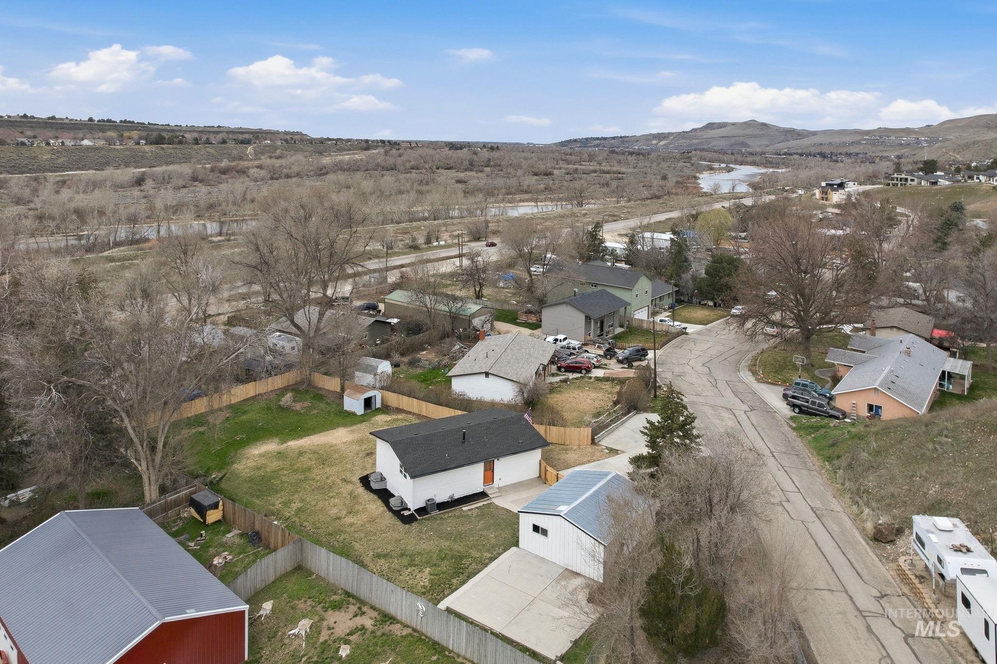 6123 S Brian Way, Boise, Idaho 83716, 4 Bedrooms, 2 Bathrooms, Residential For Sale, Price $539,990, 98977726