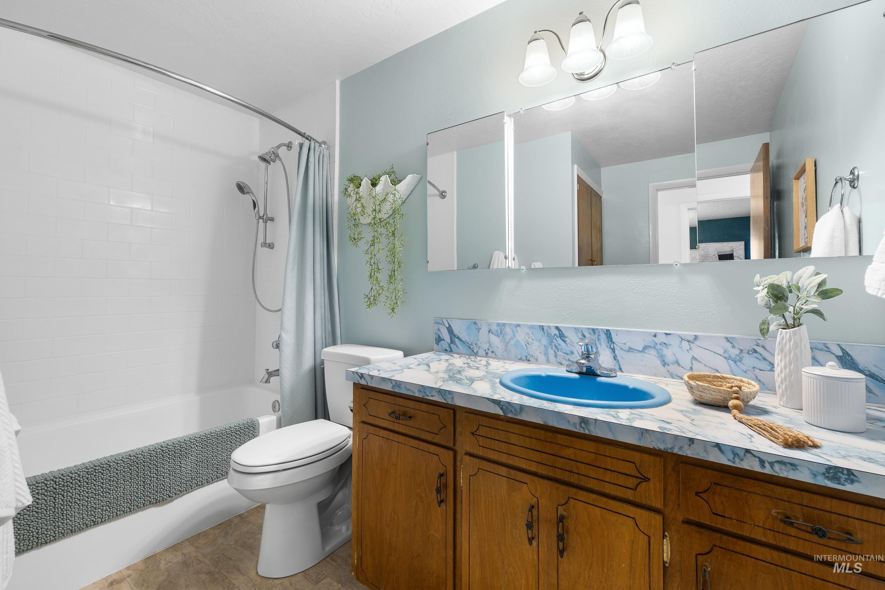 7995 W Galena Dr, Boise, Idaho 83709, 4 Bedrooms, 3 Bathrooms, Residential For Sale, Price $519,000, 98977727