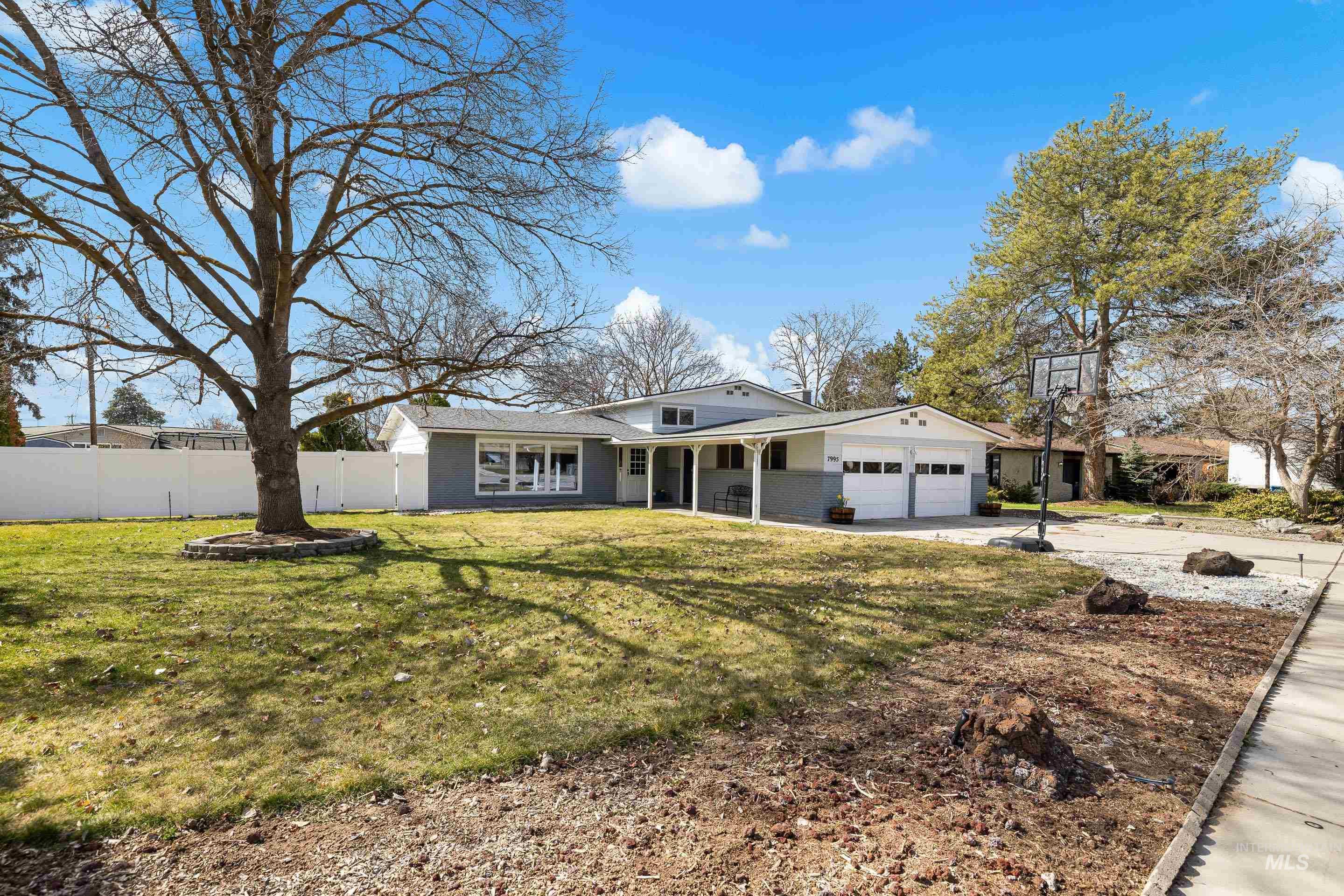 7995 W Galena Dr, Boise, Idaho 83709, 4 Bedrooms, 3 Bathrooms, Residential For Sale, Price $519,000, 98977727