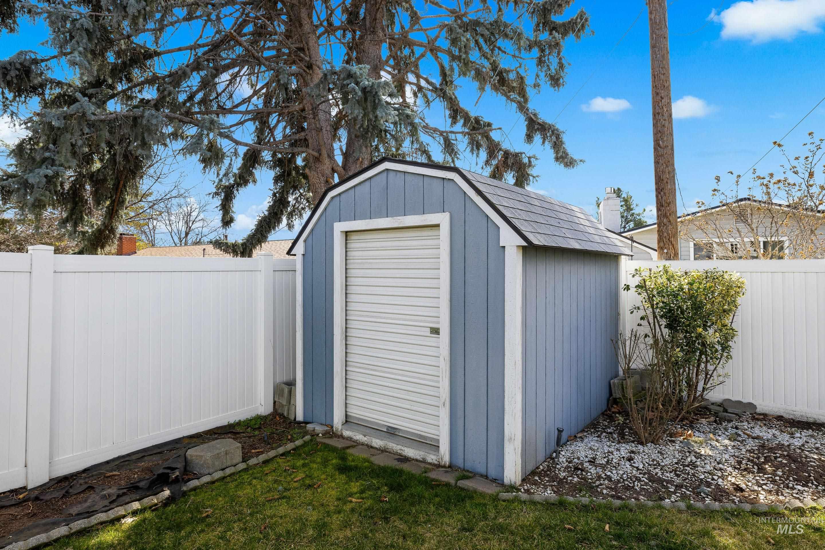 7995 W Galena Dr, Boise, Idaho 83709, 4 Bedrooms, 3 Bathrooms, Residential For Sale, Price $519,000, 98977727