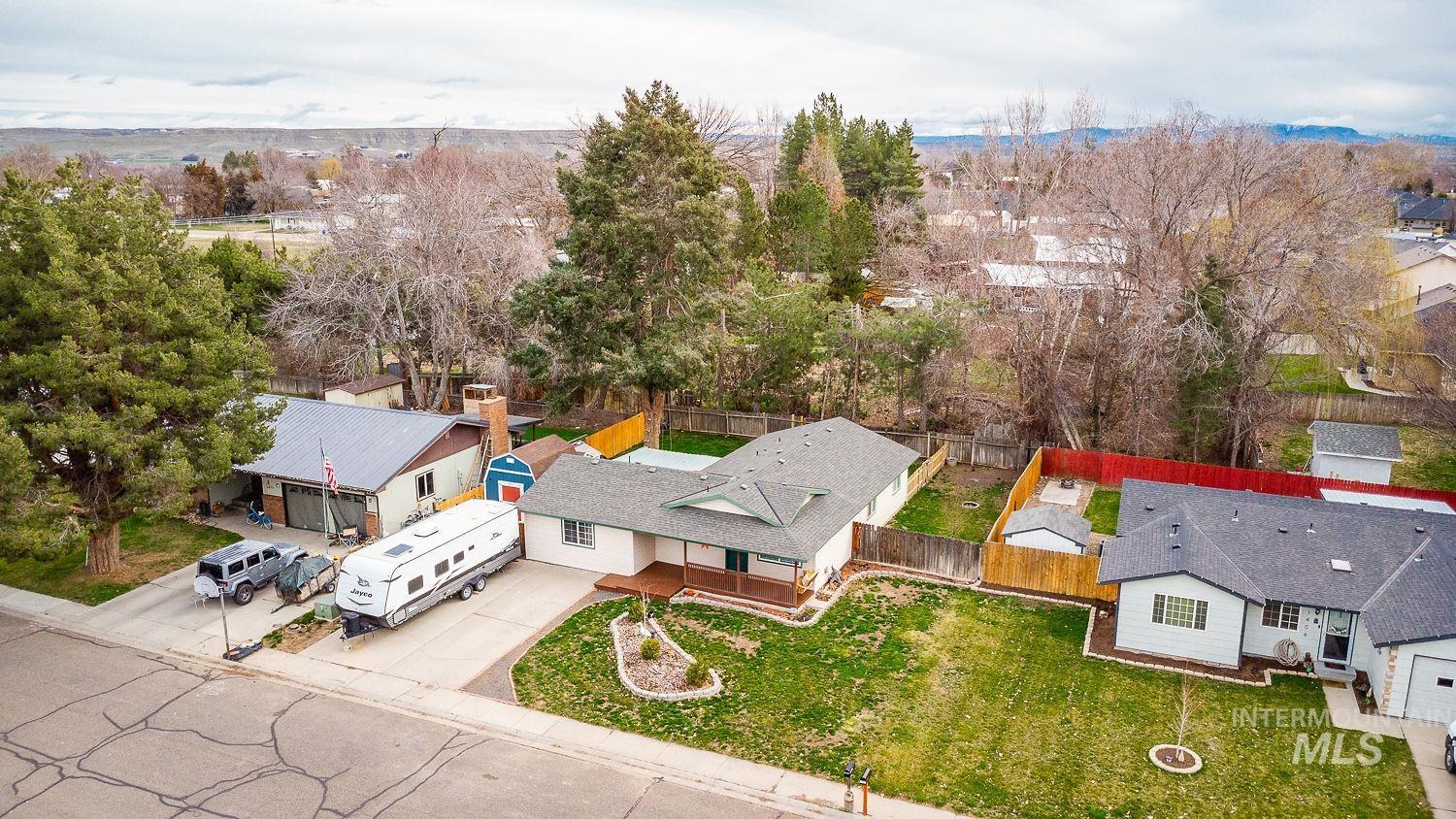 1408 N Lucille Ave, Fruitland, Idaho 83617, 4 Bedrooms, 2 Bathrooms, Residential For Sale, Price $345,000, 98977728