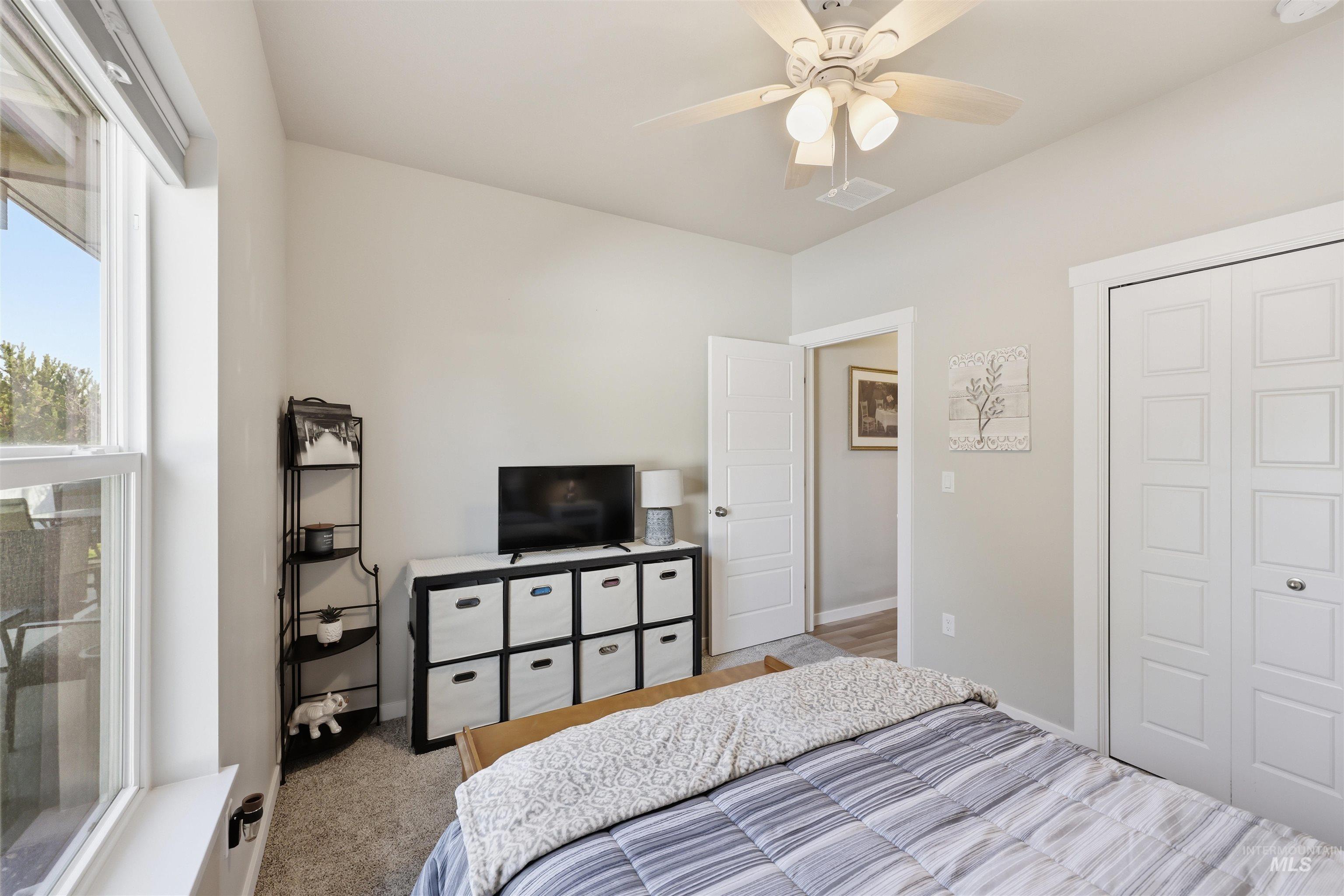 3706 S. Greenbrier, Nampa, Idaho 83686, 3 Bedrooms, 2 Bathrooms, Residential For Sale, Price $425,000, 98977729