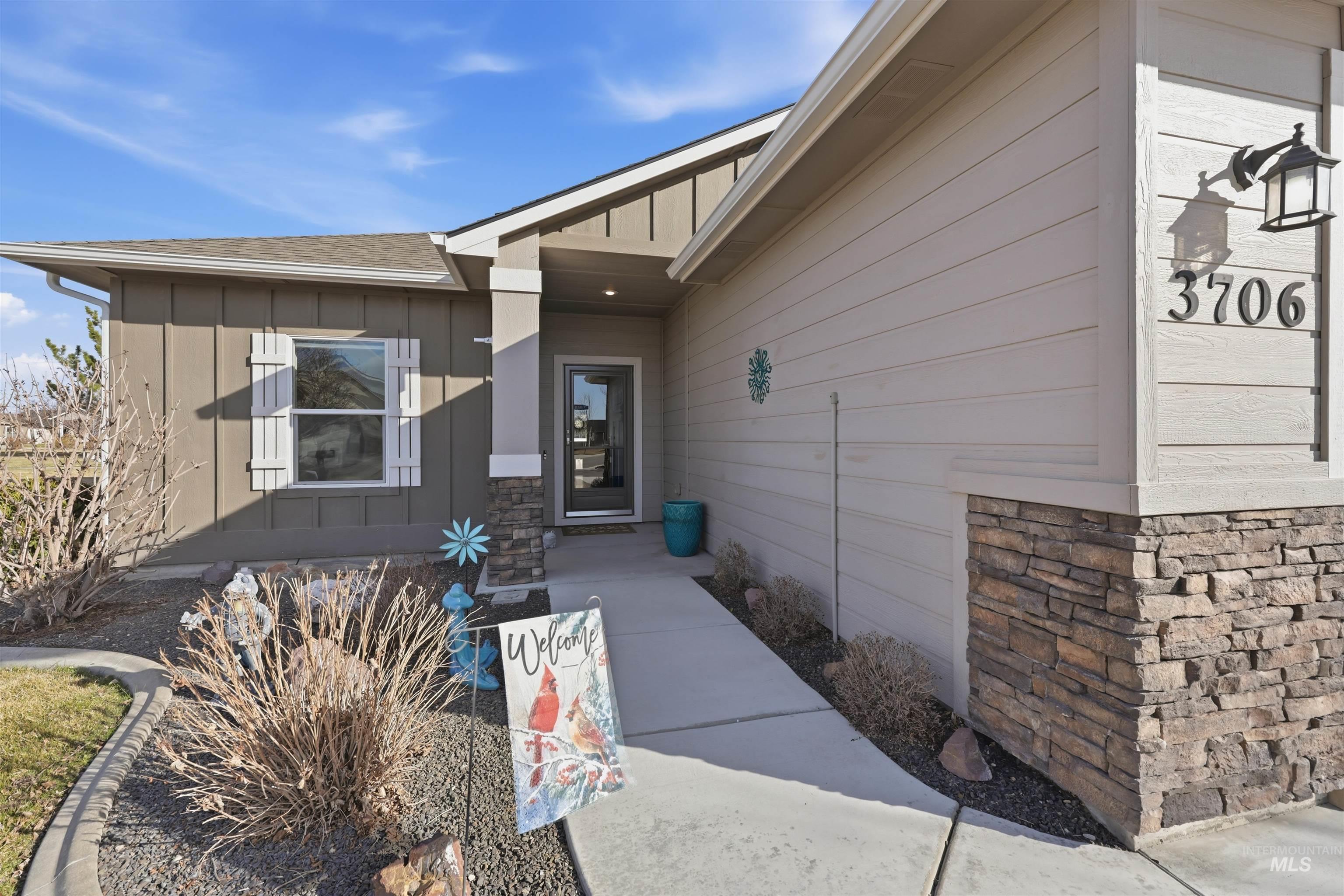3706 S. Greenbrier, Nampa, Idaho 83686, 3 Bedrooms, 2 Bathrooms, Residential For Sale, Price $425,000, 98977729