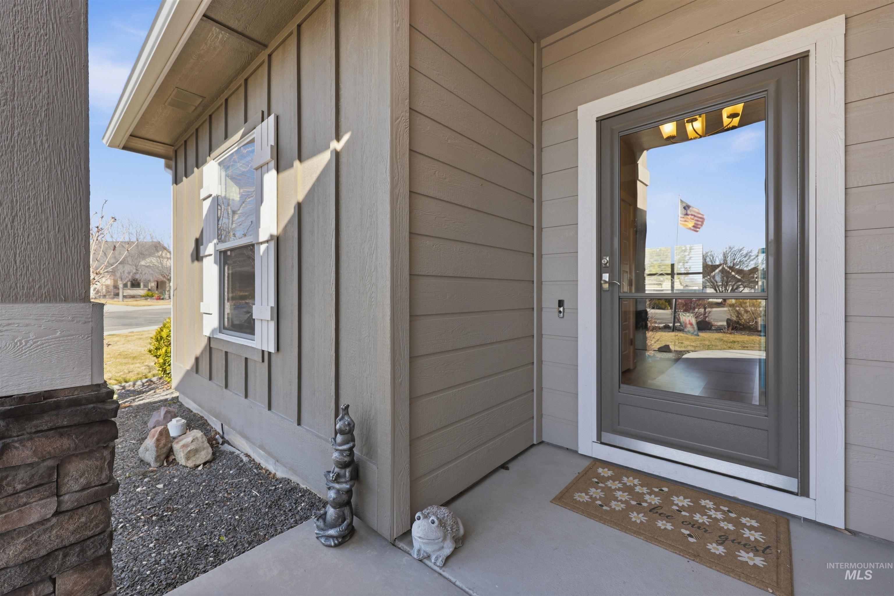 3706 S. Greenbrier, Nampa, Idaho 83686, 3 Bedrooms, 2 Bathrooms, Residential For Sale, Price $425,000, 98977729