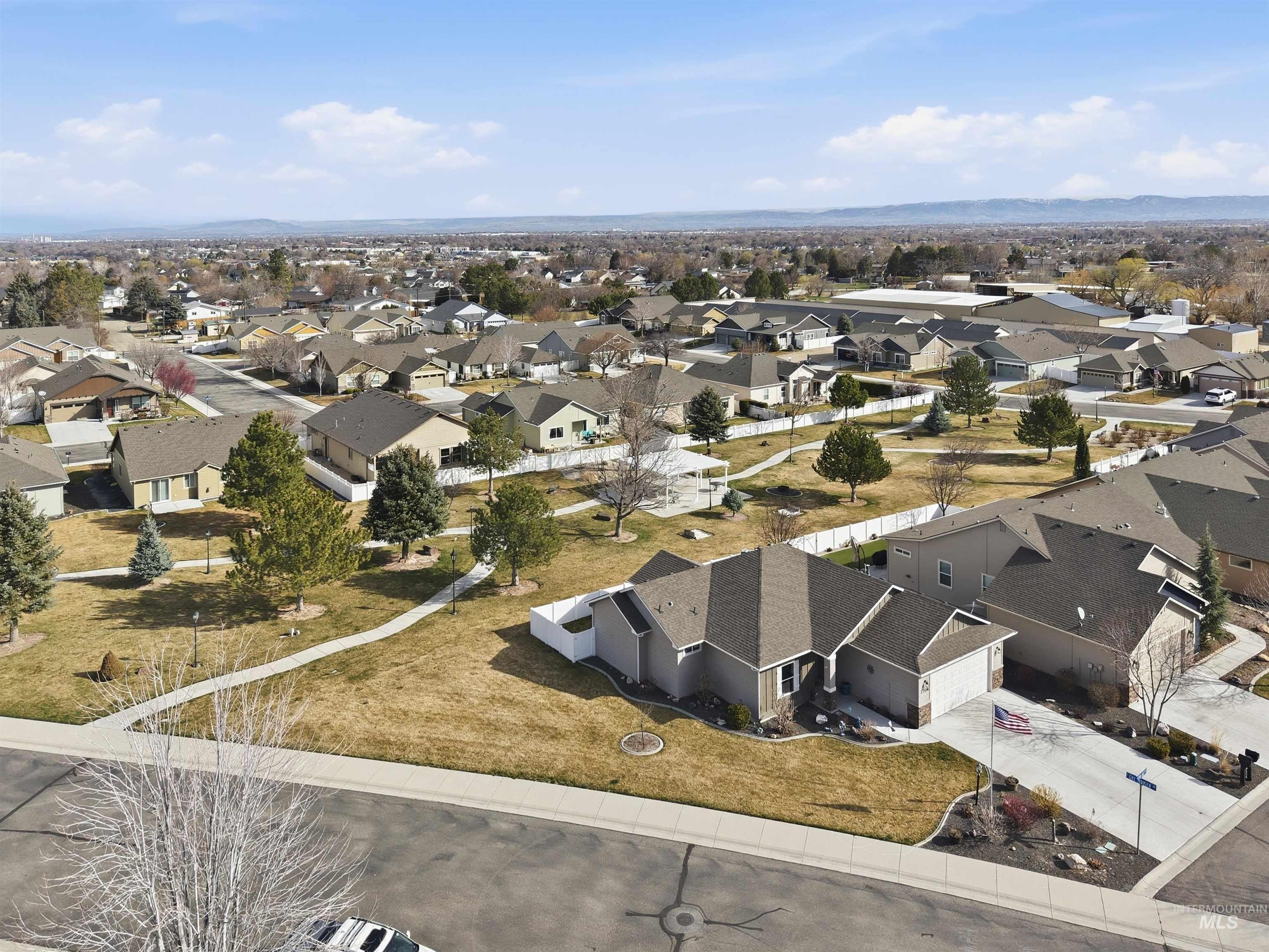 3706 S. Greenbrier, Nampa, Idaho 83686, 3 Bedrooms, 2 Bathrooms, Residential For Sale, Price $425,000, 98977729