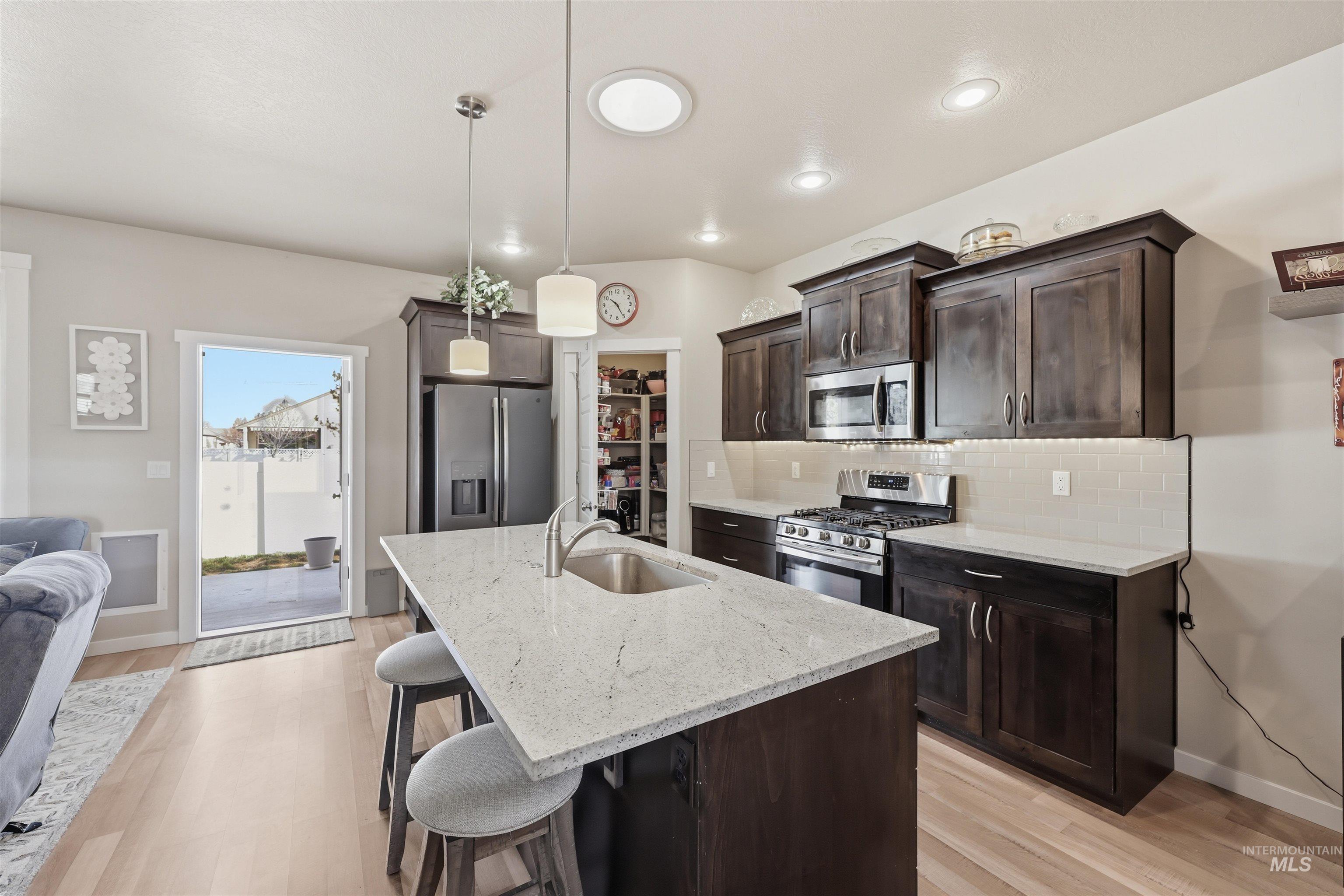 3706 S. Greenbrier, Nampa, Idaho 83686, 3 Bedrooms, 2 Bathrooms, Residential For Sale, Price $425,000, 98977729