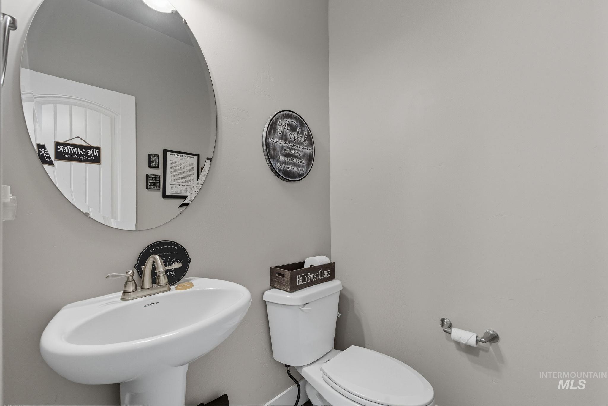 1164 W Seldovia Drive, Kuna, Idaho 83634, 5 Bedrooms, 4.5 Bathrooms, Residential For Sale, Price $749,900, 98977731