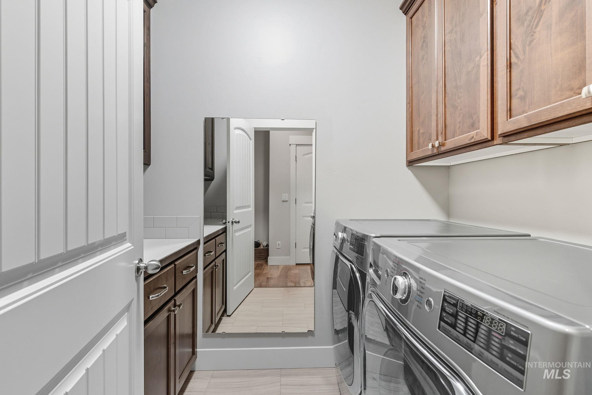 1164 W Seldovia Drive, Kuna, Idaho 83634, 5 Bedrooms, 4.5 Bathrooms, Residential For Sale, Price $749,900, 98977731