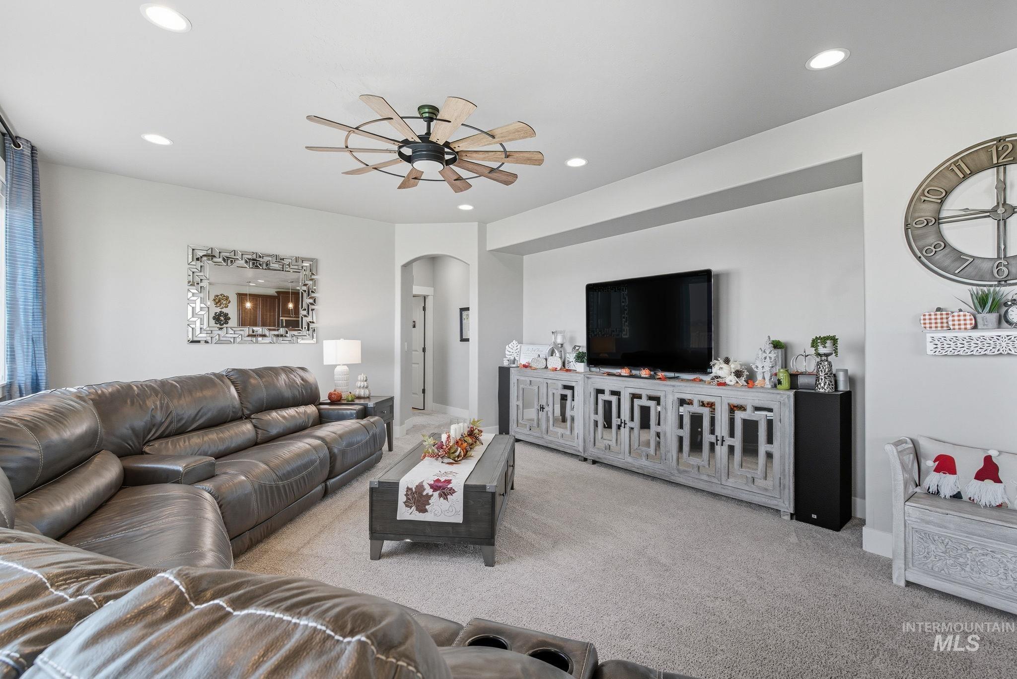 1164 W Seldovia Drive, Kuna, Idaho 83634, 5 Bedrooms, 4.5 Bathrooms, Residential For Sale, Price $749,900, 98977731