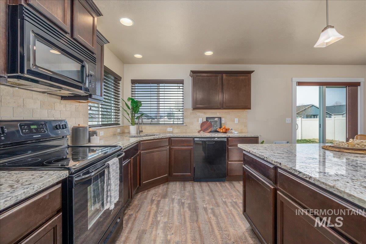 8129 S Carpenter, Boise, Idaho 83709, 4 Bedrooms, 2.5 Bathrooms, Residential For Sale, Price $524,900, 98977733