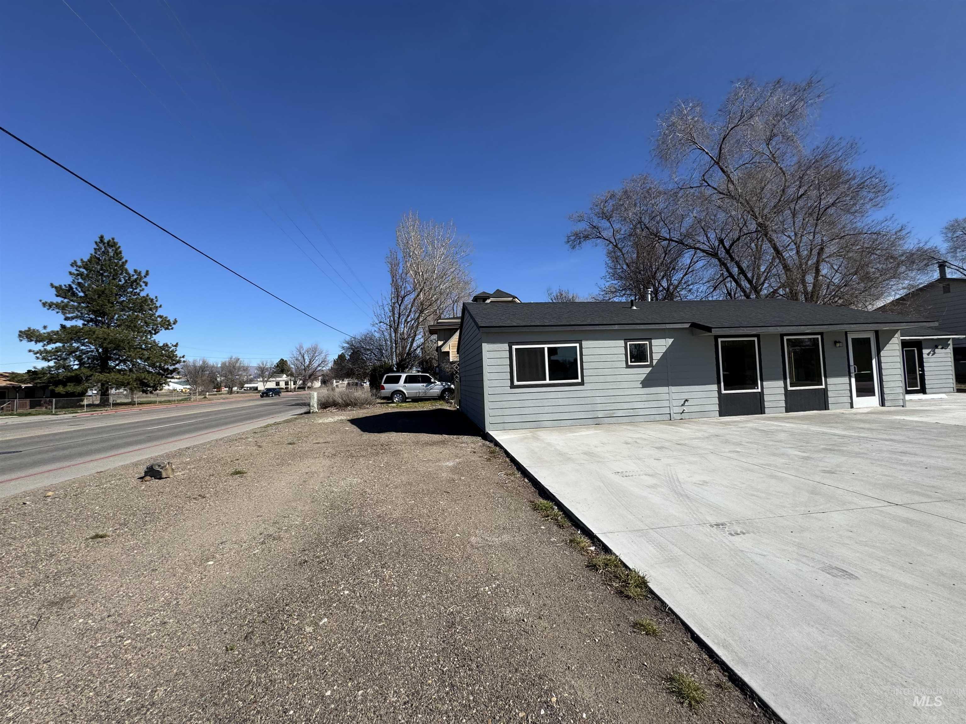190 Roosevelt St, Outside City Limits, Idaho 83647, 7 Rooms, Business/Commercial For Sale, Price $365,000, 98977734