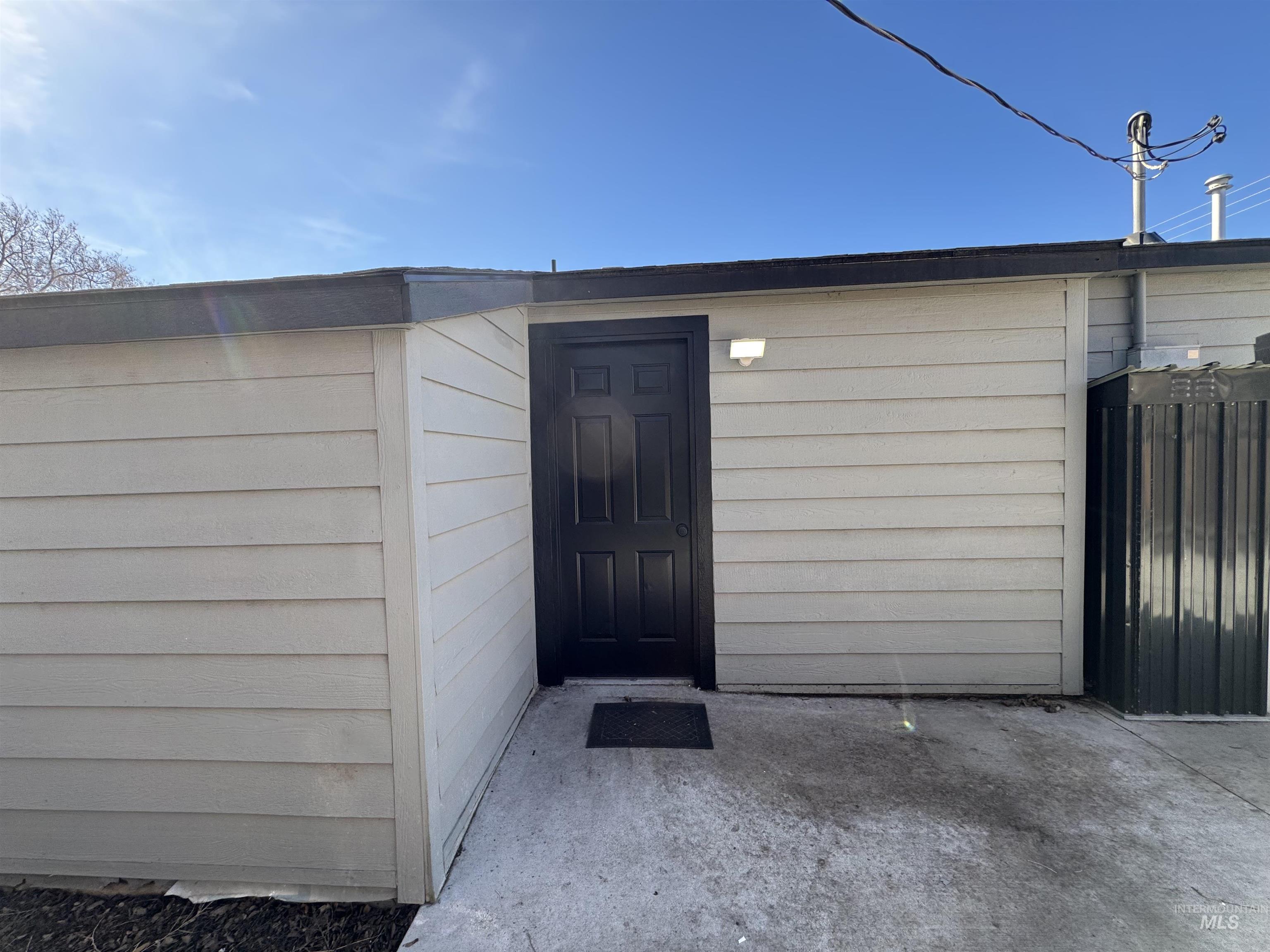 190 Roosevelt St, Outside City Limits, Idaho 83647, 7 Rooms, Business/Commercial For Sale, Price $365,000, 98977734