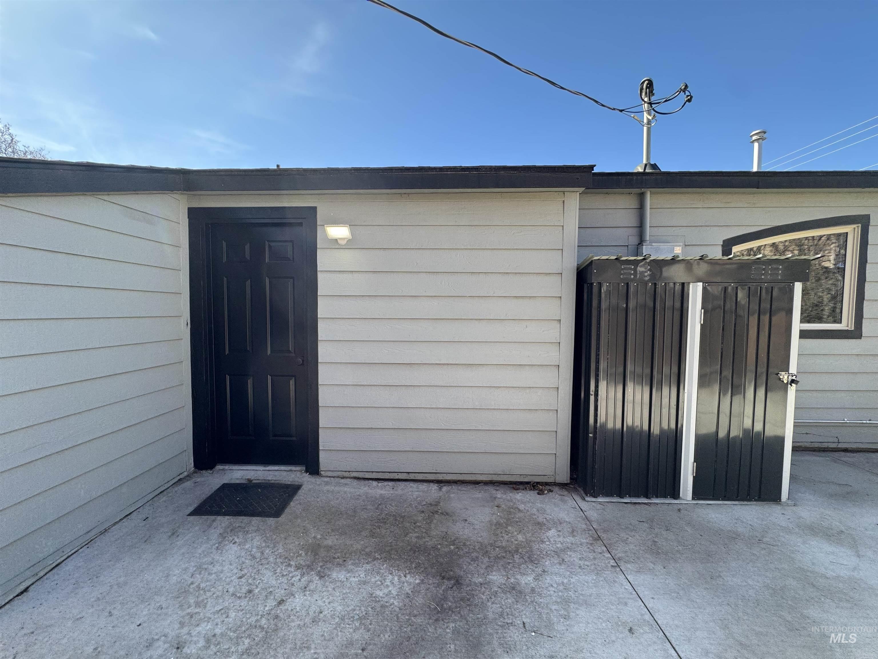 190 Roosevelt St, Outside City Limits, Idaho 83647, 7 Rooms, Business/Commercial For Sale, Price $365,000, 98977734