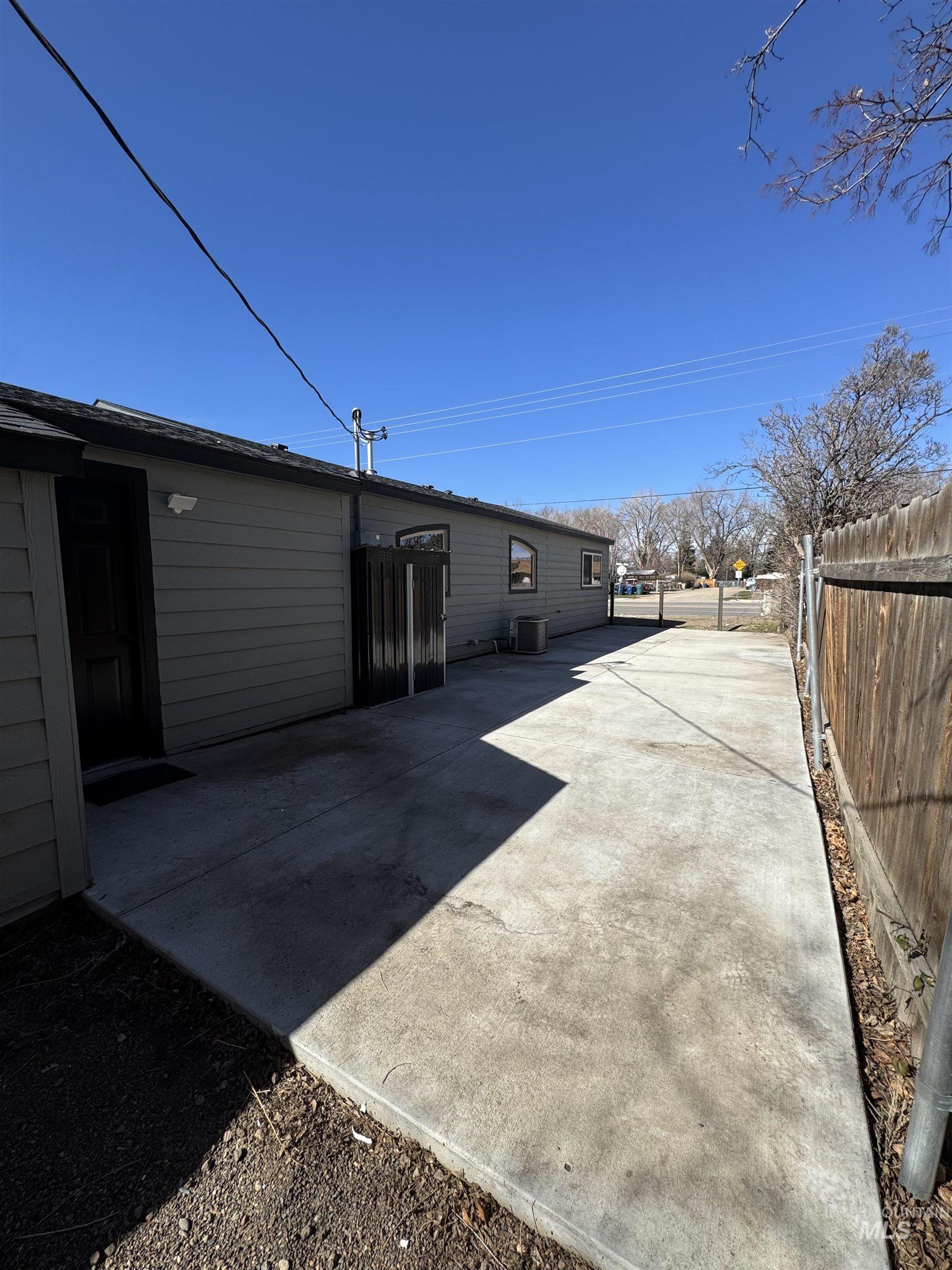 190 Roosevelt St, Outside City Limits, Idaho 83647, 7 Rooms, Business/Commercial For Sale, Price $365,000, 98977734