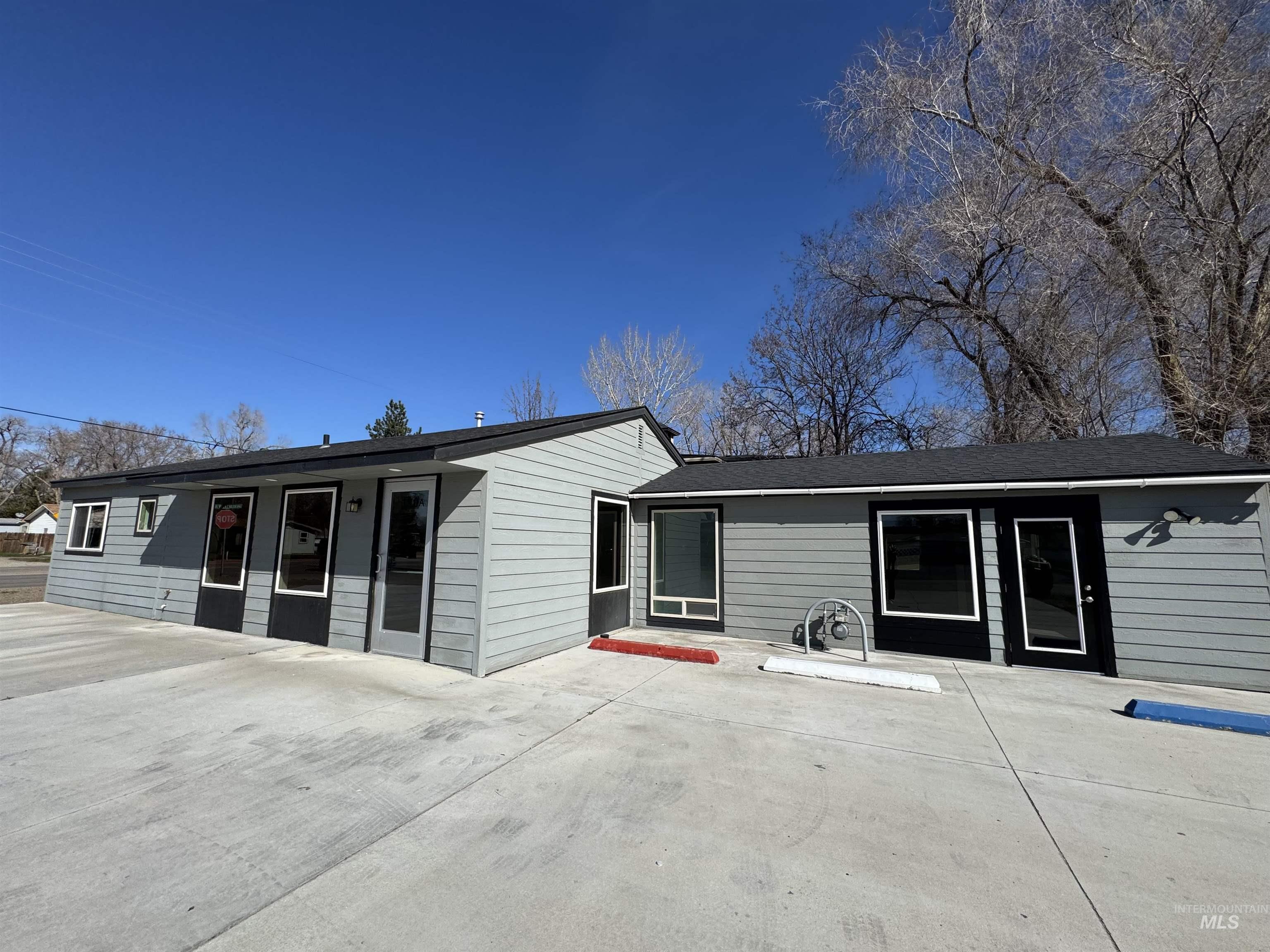 190 Roosevelt St, Outside City Limits, Idaho 83647, 7 Rooms, Business/Commercial For Sale, Price $365,000, 98977734