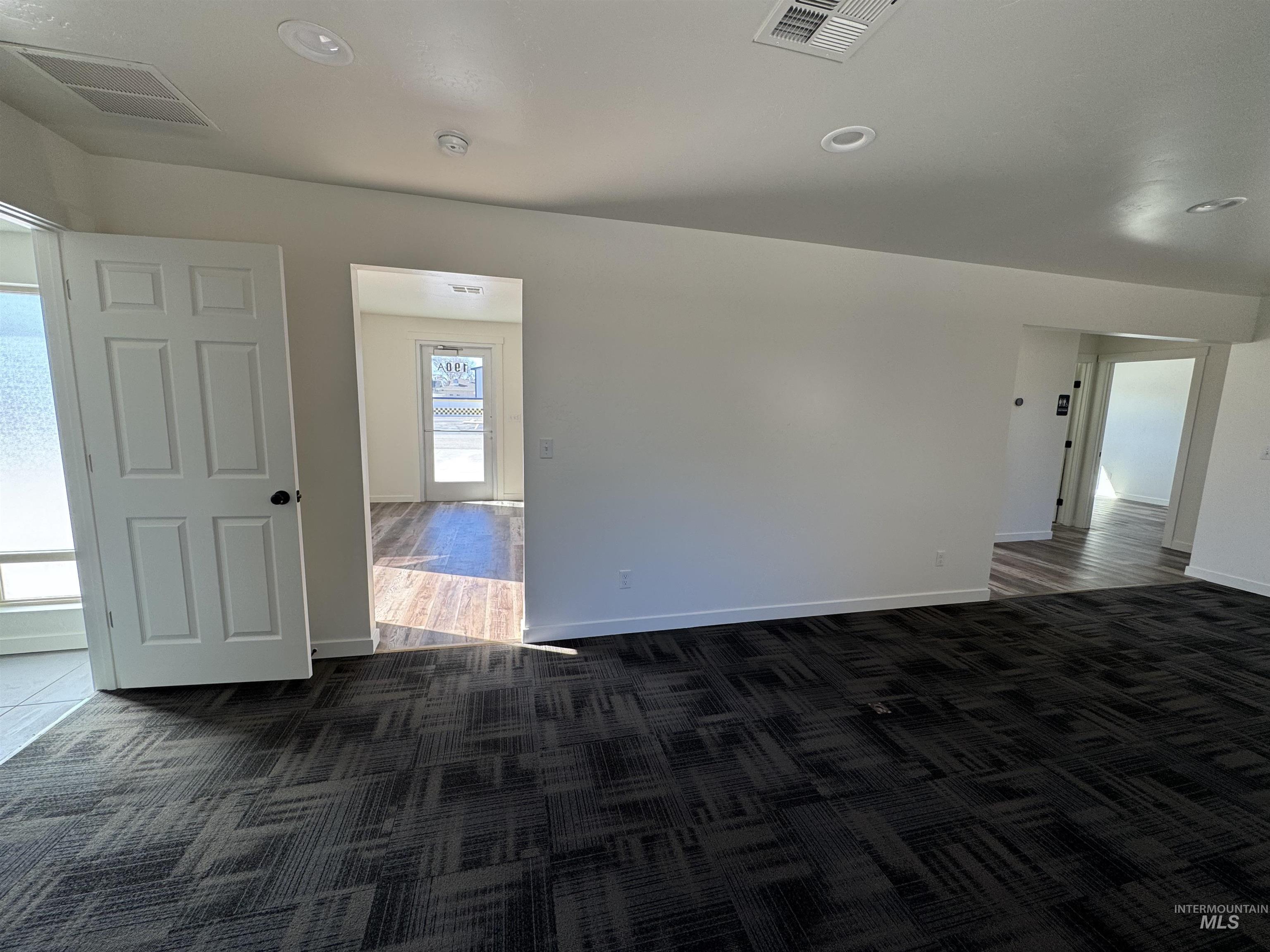 190 Roosevelt St, Outside City Limits, Idaho 83647, 7 Rooms, Business/Commercial For Sale, Price $365,000, 98977734