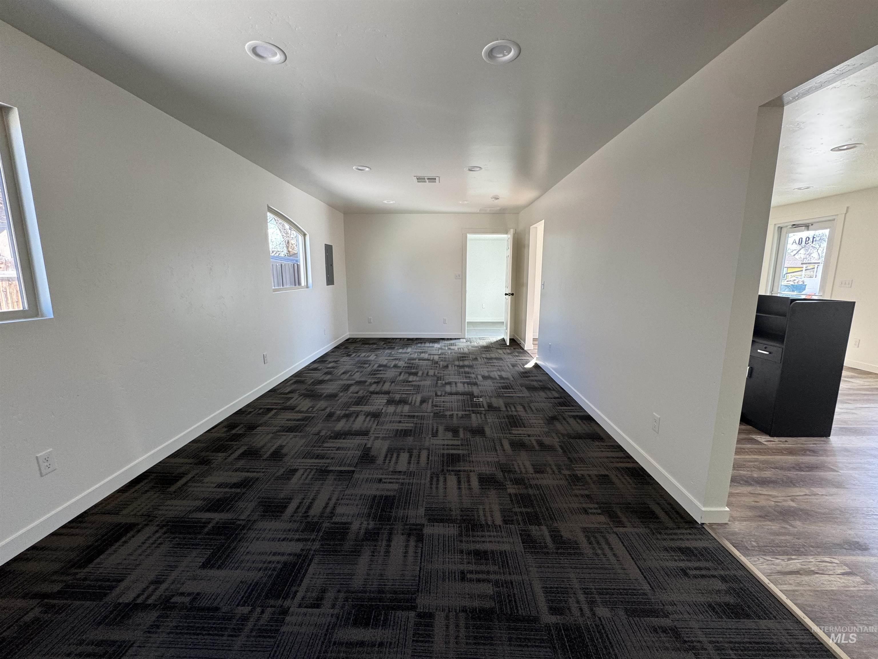 190 Roosevelt St, Outside City Limits, Idaho 83647, 7 Rooms, Business/Commercial For Sale, Price $365,000, 98977734