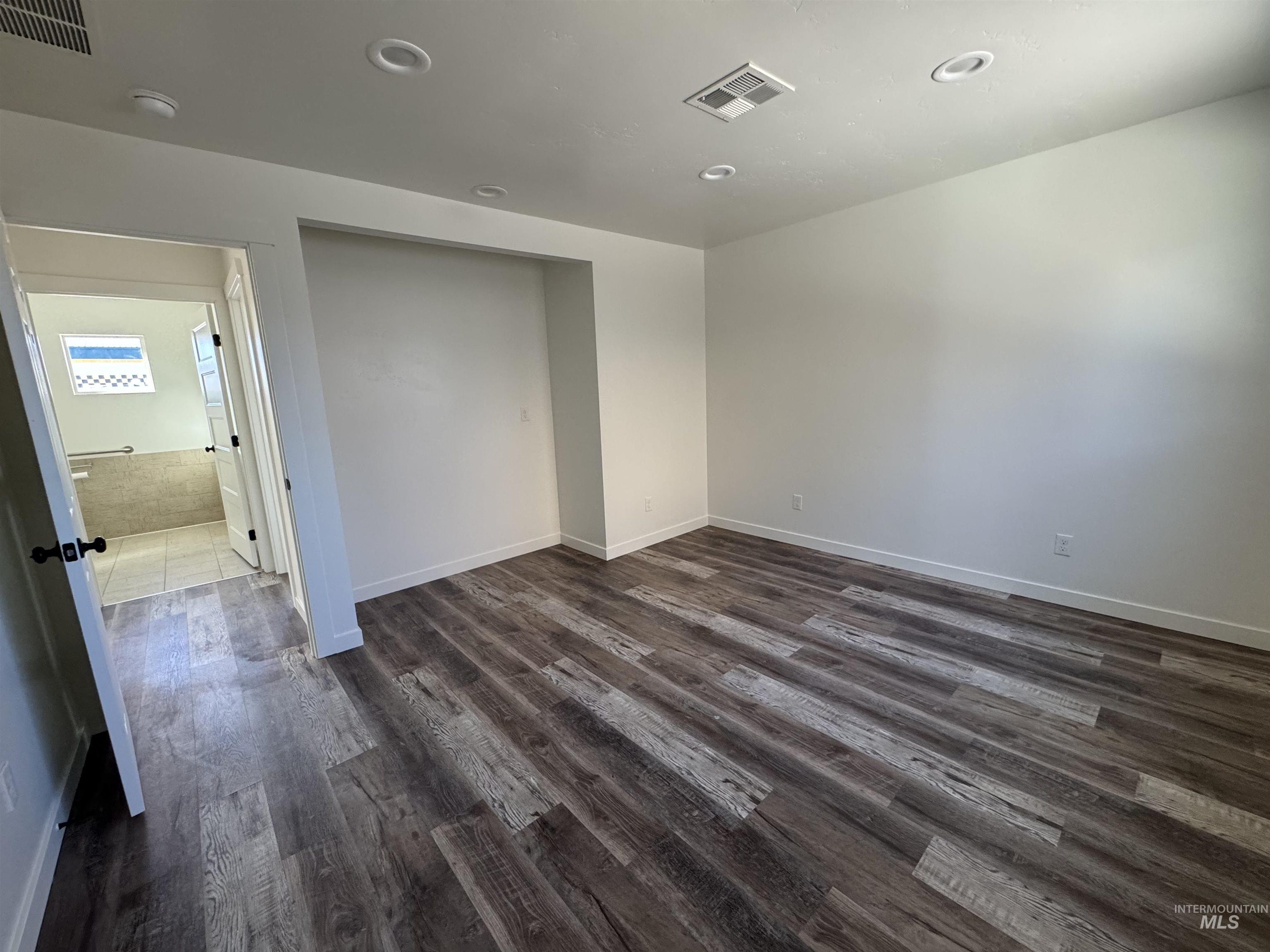 190 Roosevelt St, Outside City Limits, Idaho 83647, 7 Rooms, Business/Commercial For Sale, Price $365,000, 98977734