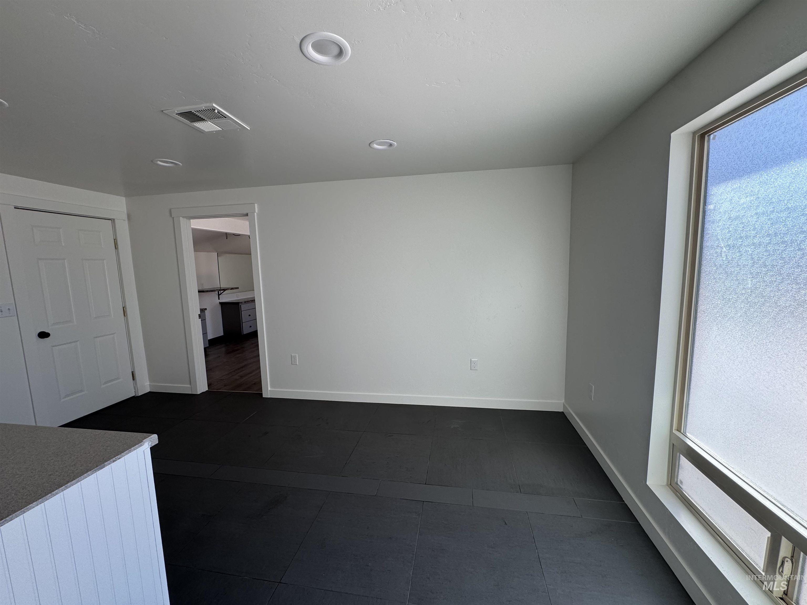 190 Roosevelt St, Outside City Limits, Idaho 83647, 7 Rooms, Business/Commercial For Sale, Price $365,000, 98977734