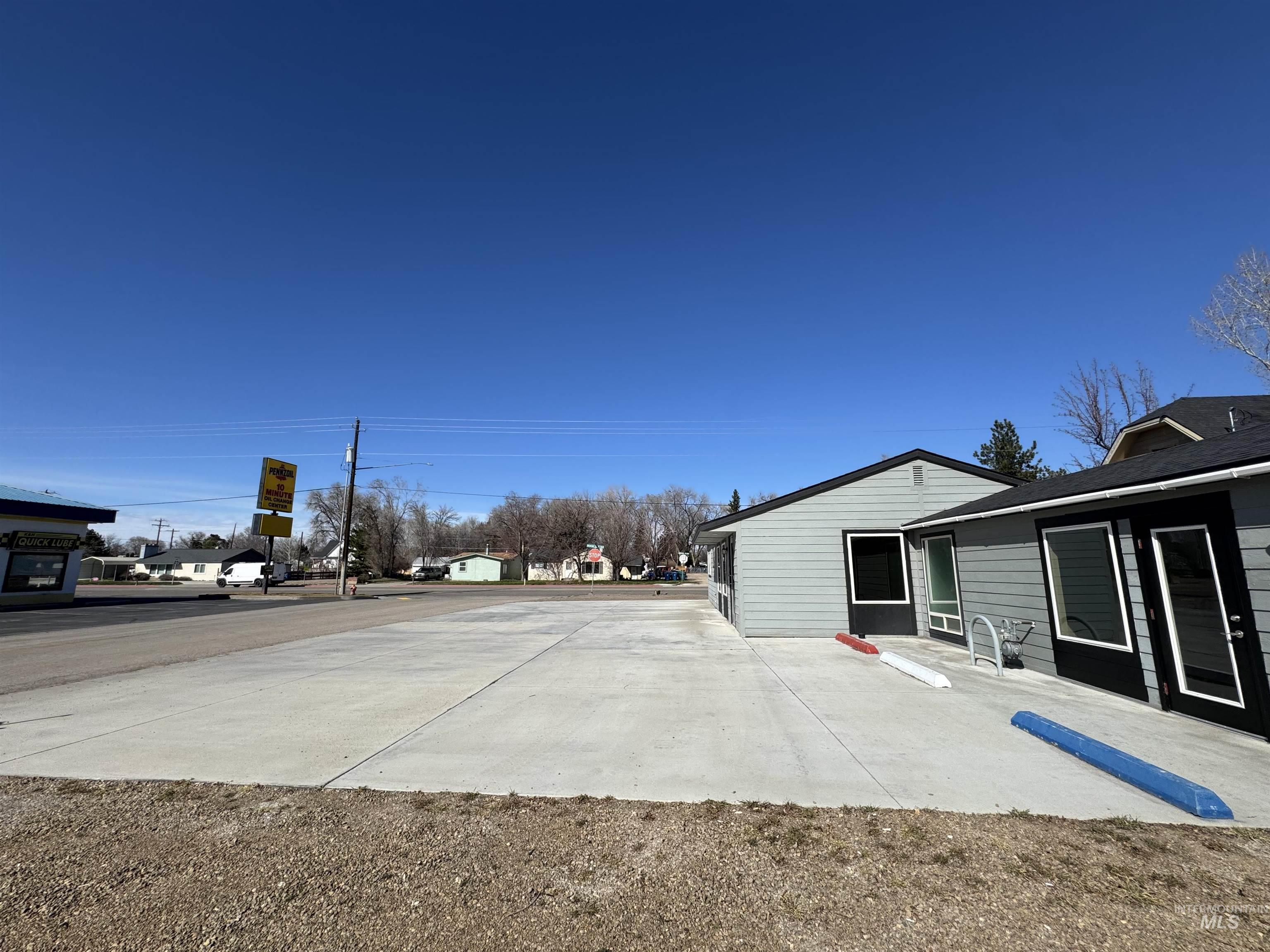 190 Roosevelt St, Outside City Limits, Idaho 83647, 7 Rooms, Business/Commercial For Sale, Price $365,000, 98977734