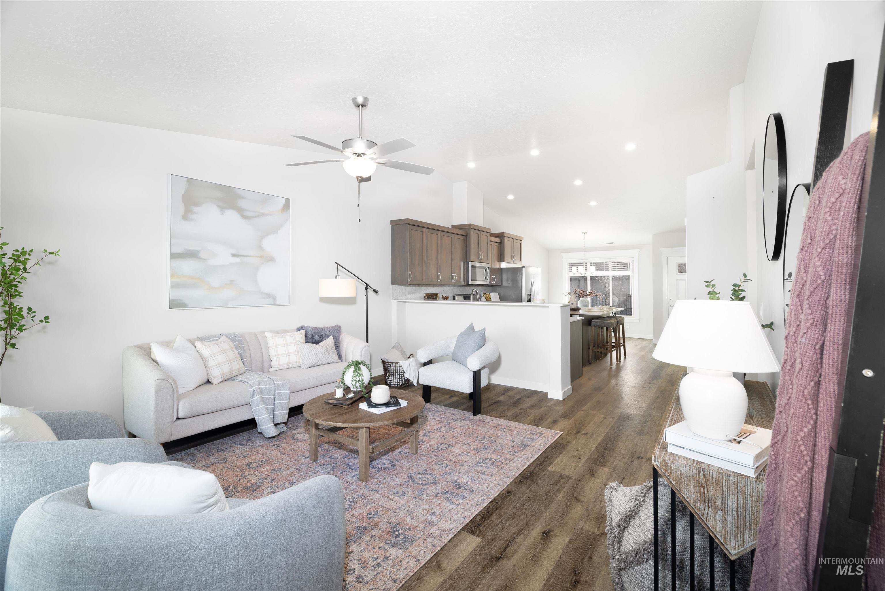 1582 W Windswept Dr, Meridian, Idaho 83646-4871, 3 Bedrooms, 2 Bathrooms, Residential For Sale, Price $424,900,MLS 98977735