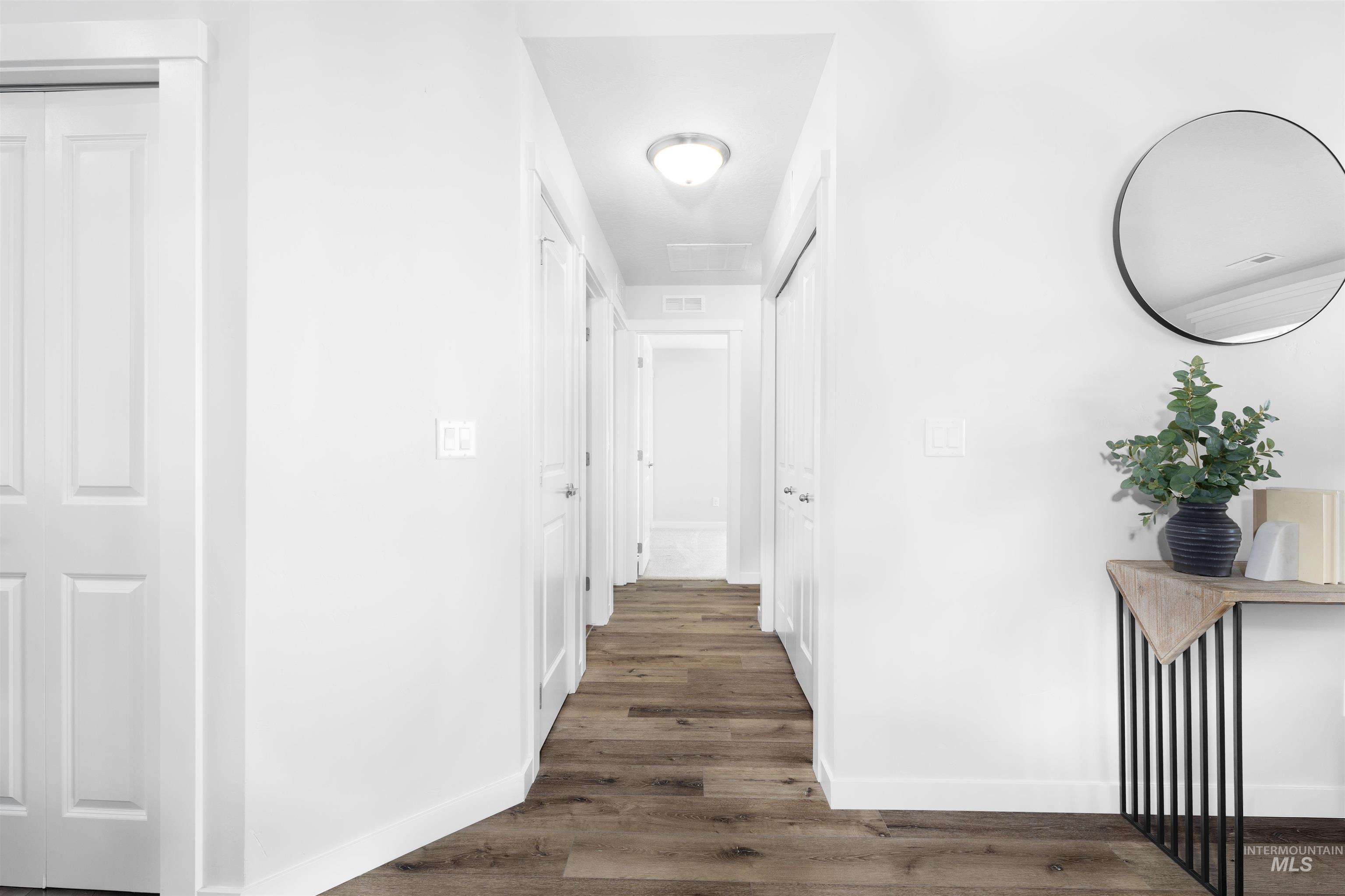 1582 W Windswept Dr, Meridian, Idaho 83646-4871, 3 Bedrooms, 2 Bathrooms, Residential For Sale, Price $424,900,MLS 98977735