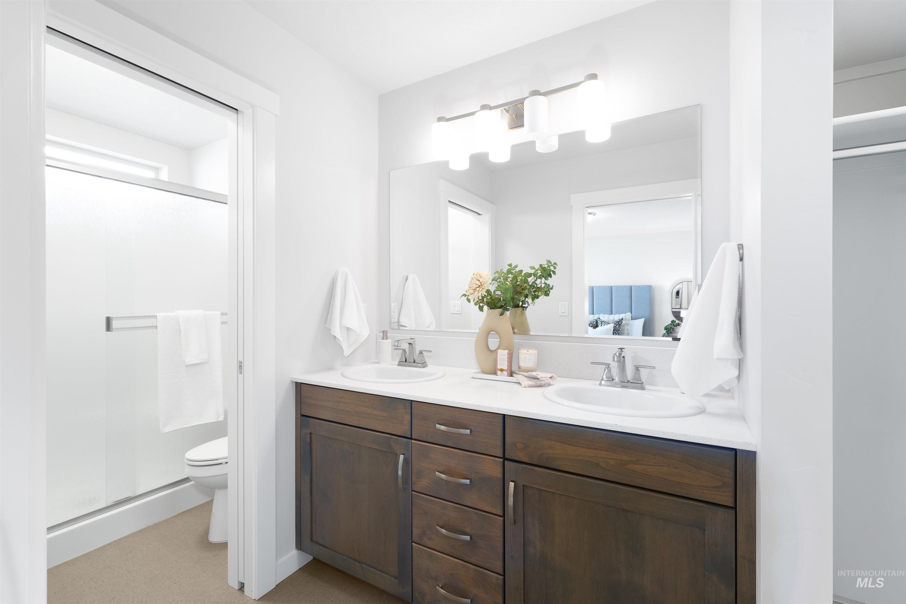 1582 W Windswept Dr, Meridian, Idaho 83646-4871, 3 Bedrooms, 2 Bathrooms, Residential For Sale, Price $424,900,MLS 98977735