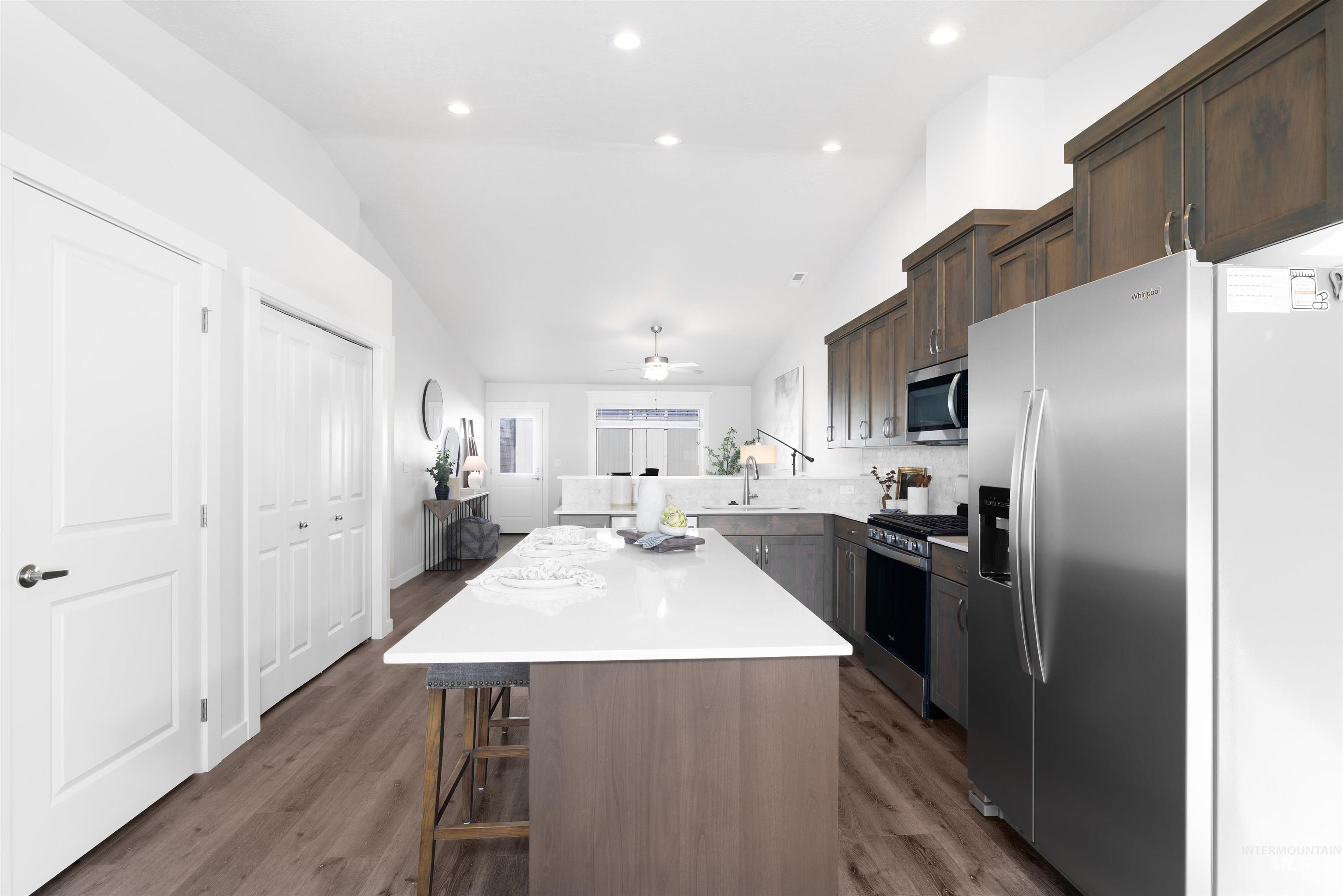 1582 W Windswept Dr, Meridian, Idaho 83646-4871, 3 Bedrooms, 2 Bathrooms, Residential For Sale, Price $424,900,MLS 98977735