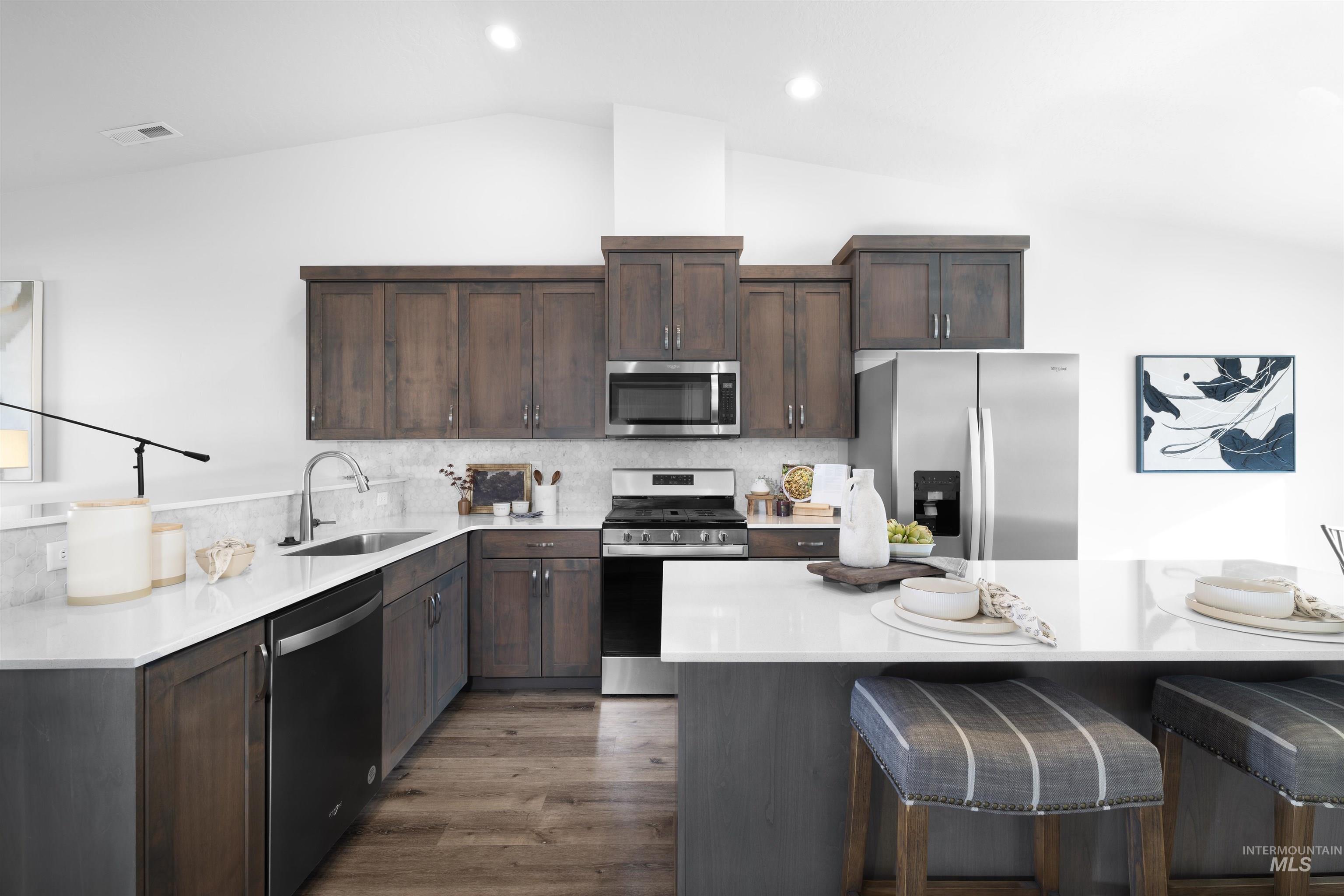 1582 W Windswept Dr, Meridian, Idaho 83646-4871, 3 Bedrooms, 2 Bathrooms, Residential For Sale, Price $424,900,MLS 98977735