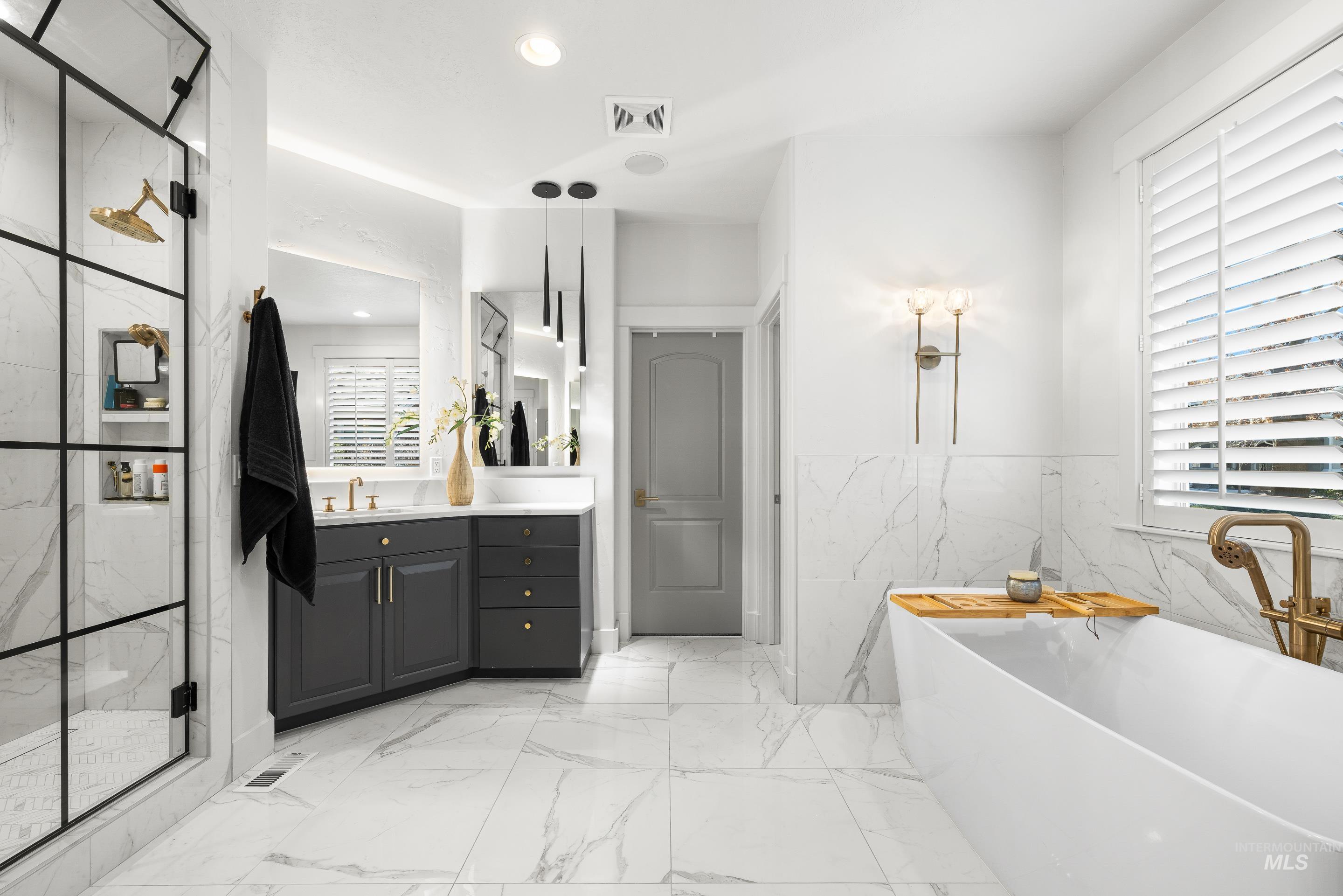 1166 E Rivers End Dr, Eagle, Idaho 83616, 4 Bedrooms, 3.5 Bathrooms, Residential For Sale, Price $1,749,000,MLS 98977736