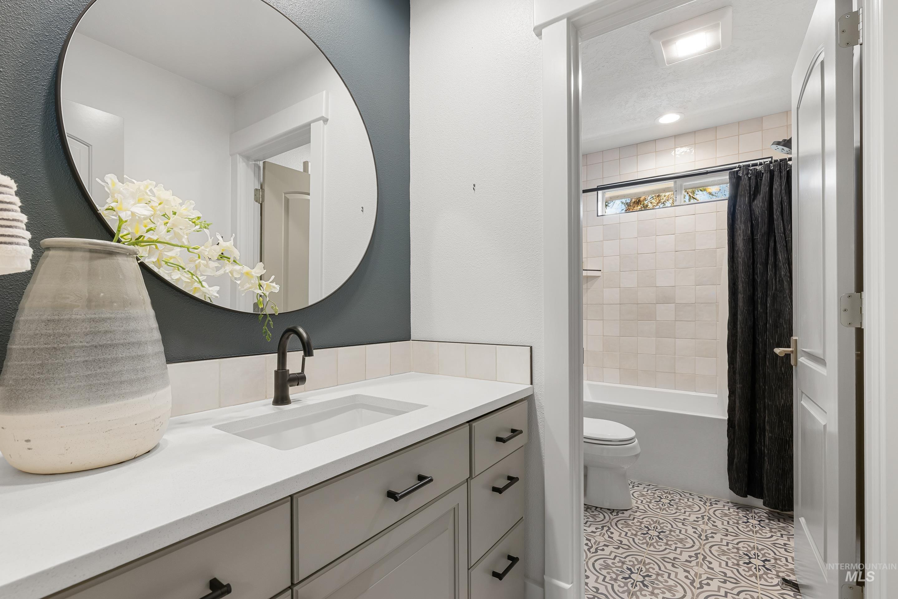 1166 E Rivers End Dr, Eagle, Idaho 83616, 4 Bedrooms, 3.5 Bathrooms, Residential For Sale, Price $1,749,000,MLS 98977736